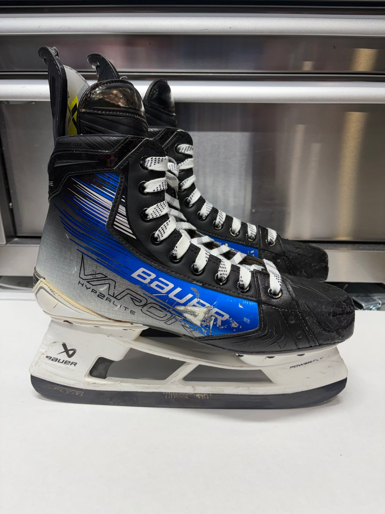 Bauer Hyperlite2 Skate Size 9.5 FIT 1 (Used) NHL Pro Stock