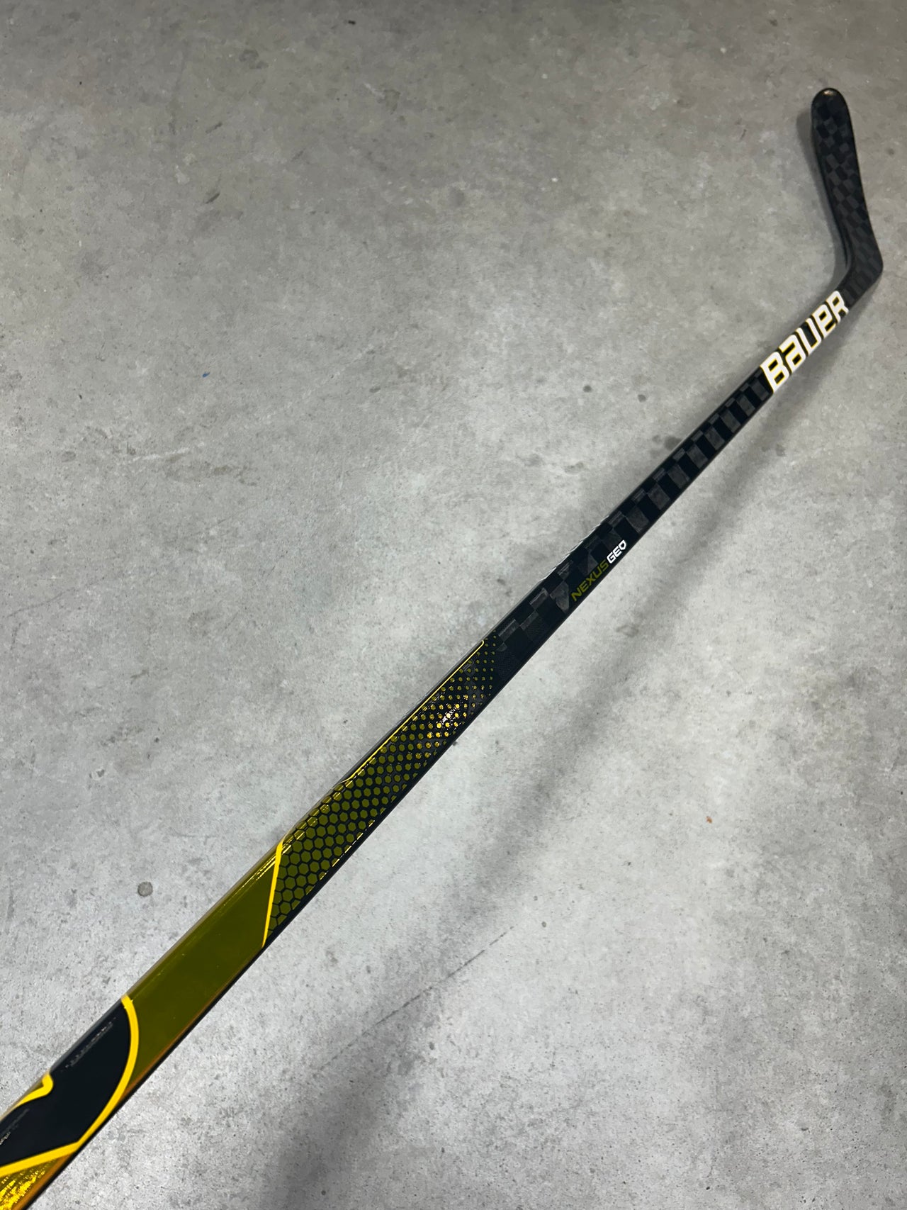 Left Hand 82 Flex Custom P90TM Bauer Nexus Geo (NEW)