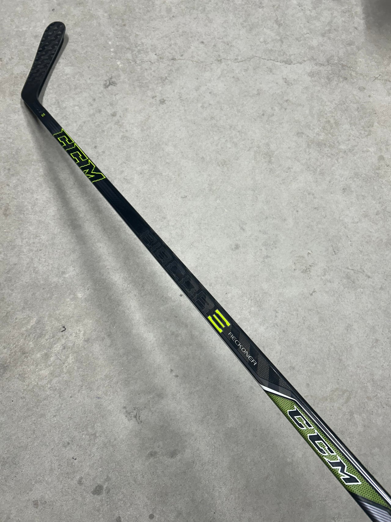CCM RIBCORE RECKONER 90 FLEX P29 Right Hand New