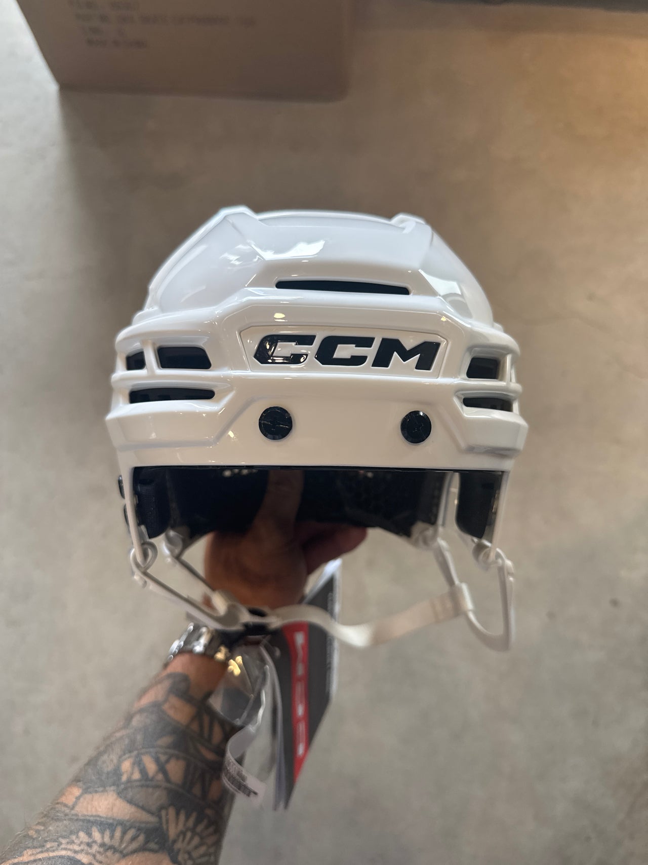 SMALL NEW BOSTON BRUINS NHL - WHITE - HOCKEY HELMET - CCM - TACKS X - PRO STOCK