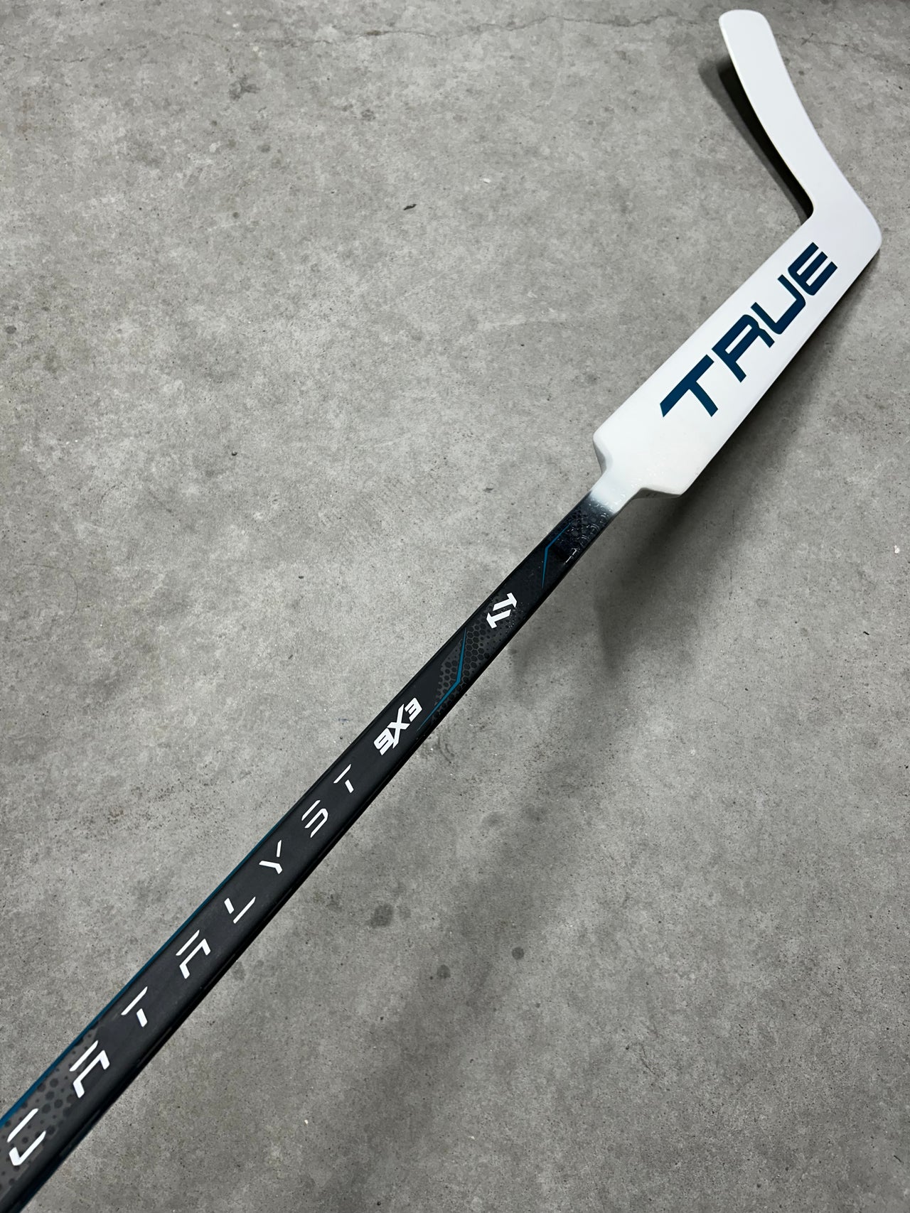 Left Hand 26” True 9X3 Catalyst Eetu Makiniemi Pro Stock NHL Goalie Stick