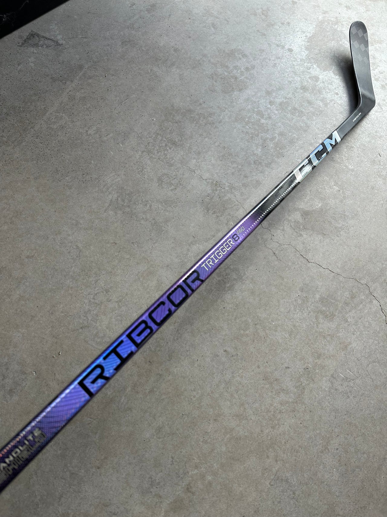 Right Hand 70 Flex P28M CCM Ribcor Trigger 8 Pro New