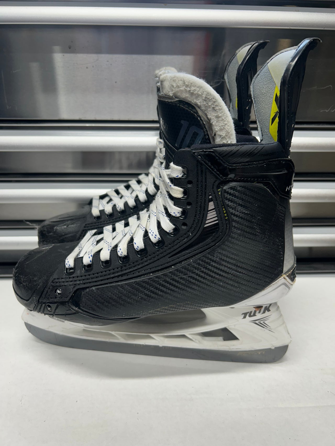 Bauer Hyperlite2 Skate Size 8 FIT 3 (Used) NHL Pro Stock