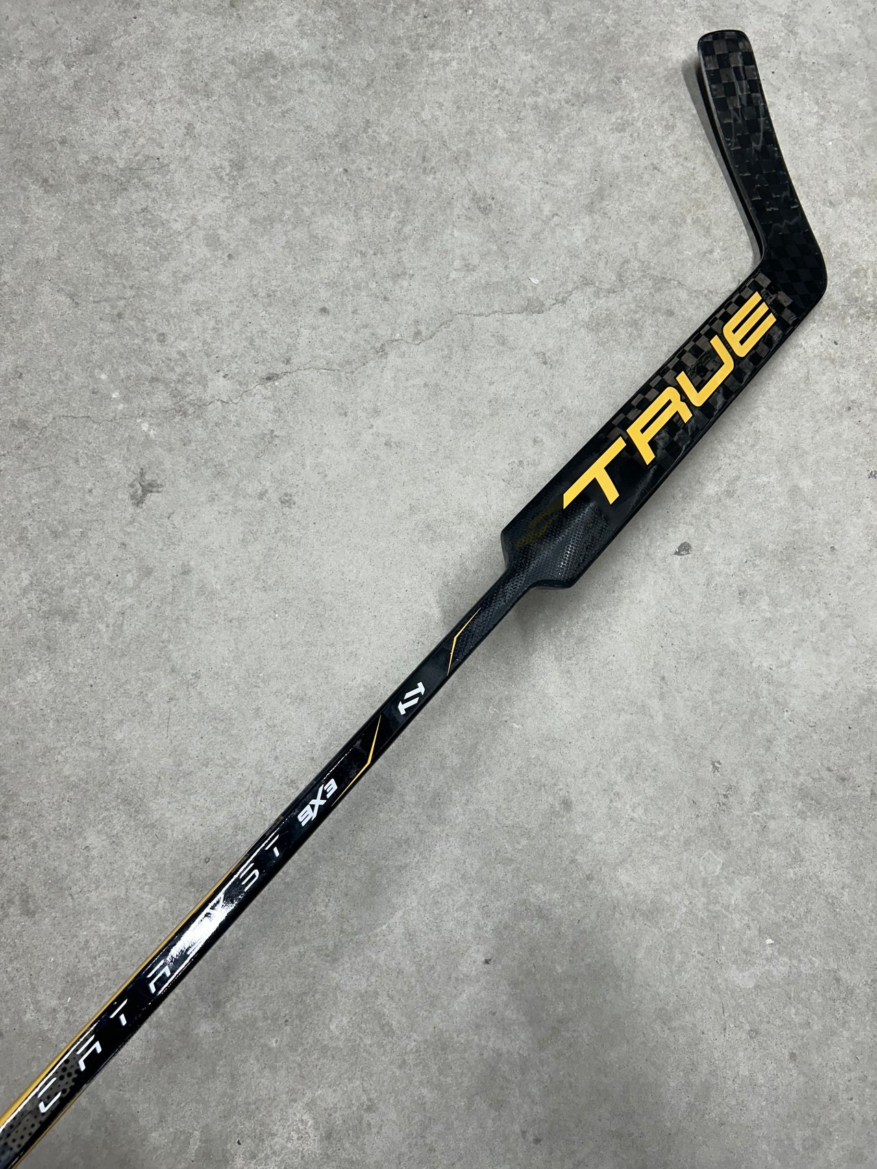 Left Hand 25” True 9X3 Catalyst Pro Stock Goalie Stick Black/Beige