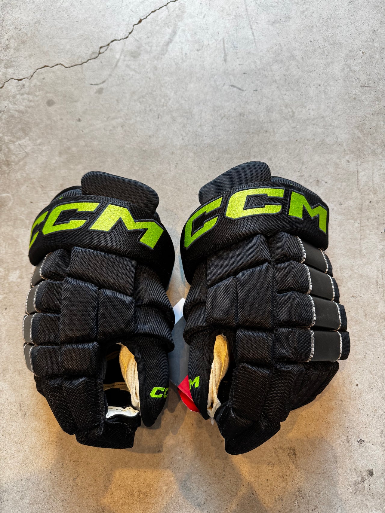 14” CCM Pro Custom HG4RRP Dallas Stars Hockey Gloves New