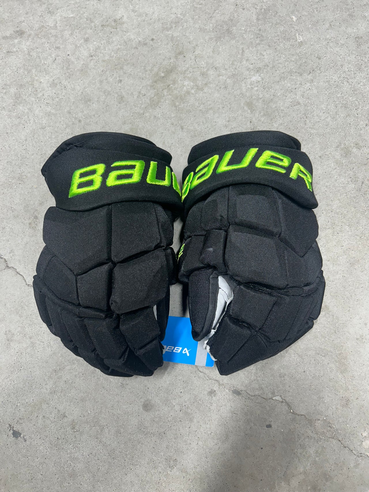 14” Bauer Ultrasonic Gloves Pro Stock Dallas Stars
