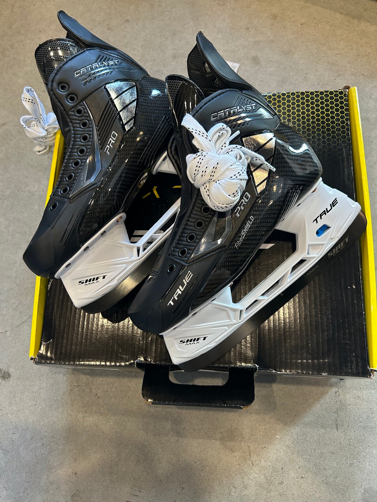 True Catalyst Pro Skate Size 9 New Regular Width Thomas Chabot Pro Stock