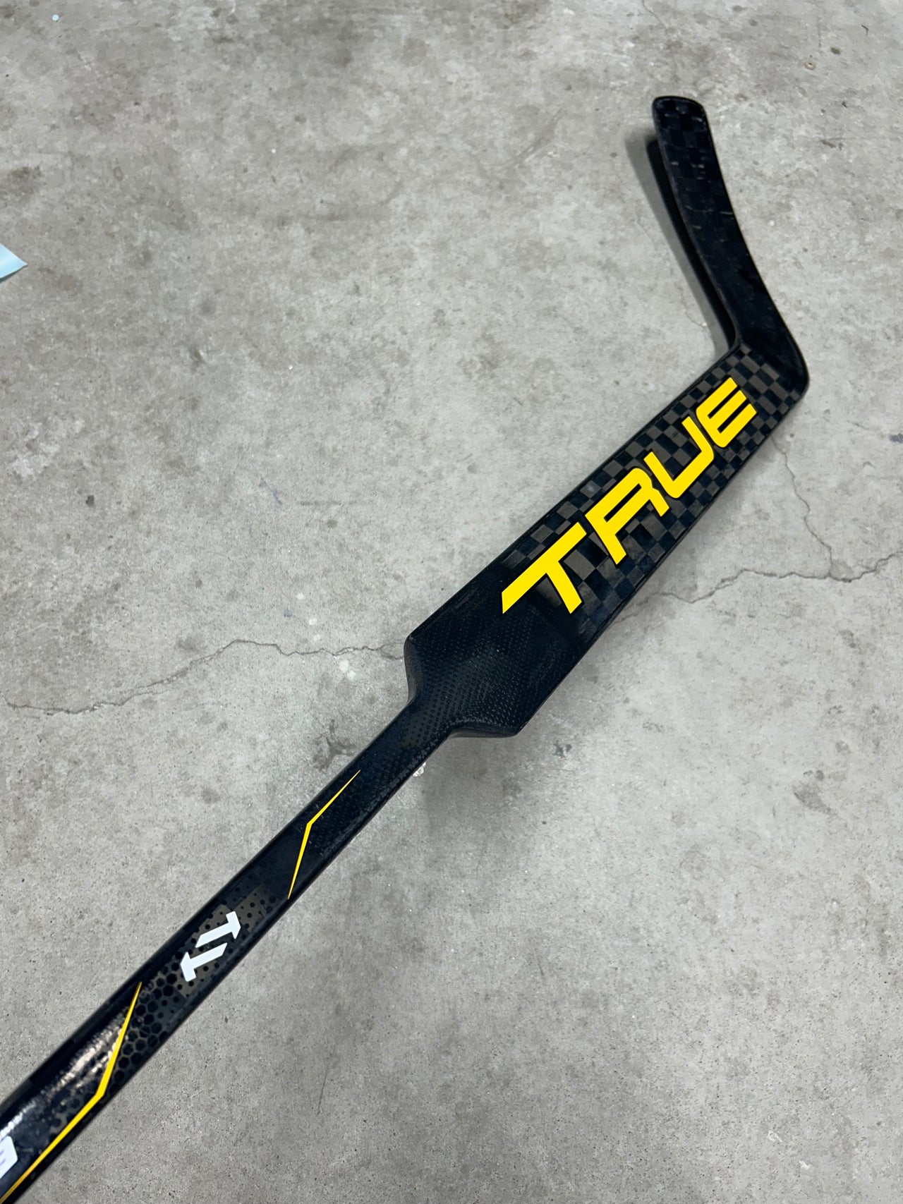 Left Hand 26” True 9X3 Catalyst Pro Stock NHL Goalie Stick