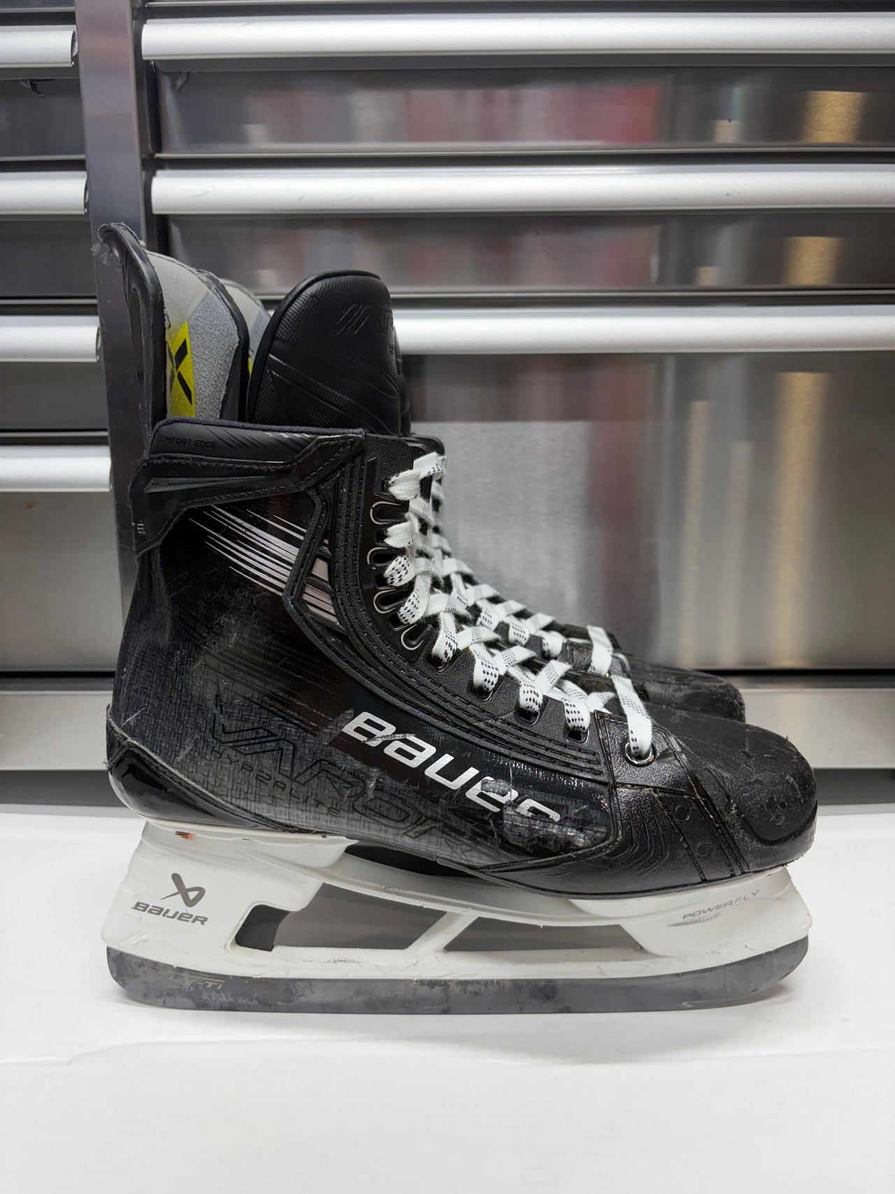 Bauer Hyperlite2 Skate Size 8 FIT 1 (Used) OHL Pro Stock