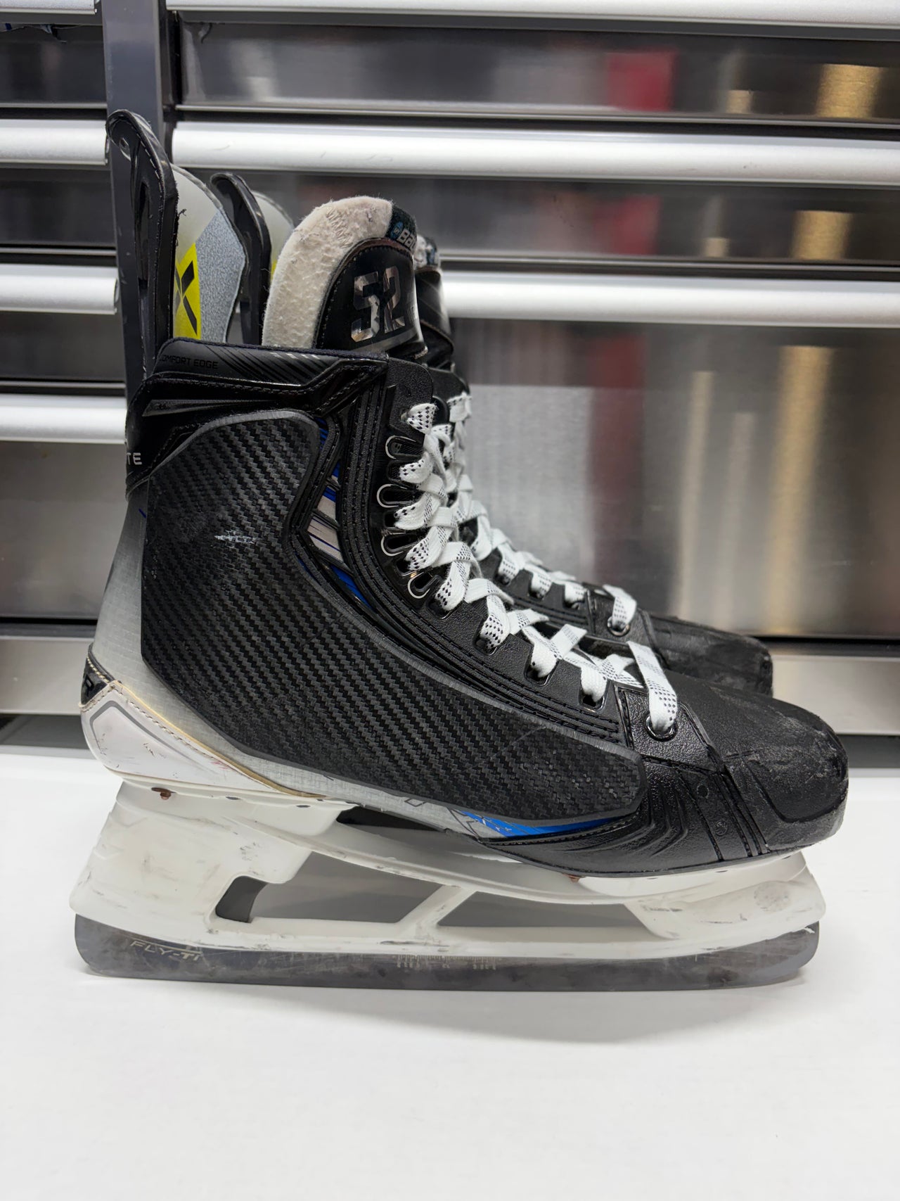 Bauer Hyperlite2 Skate Size 11 FIT 3 (Game Used) CADE WEBBER Pro Stock