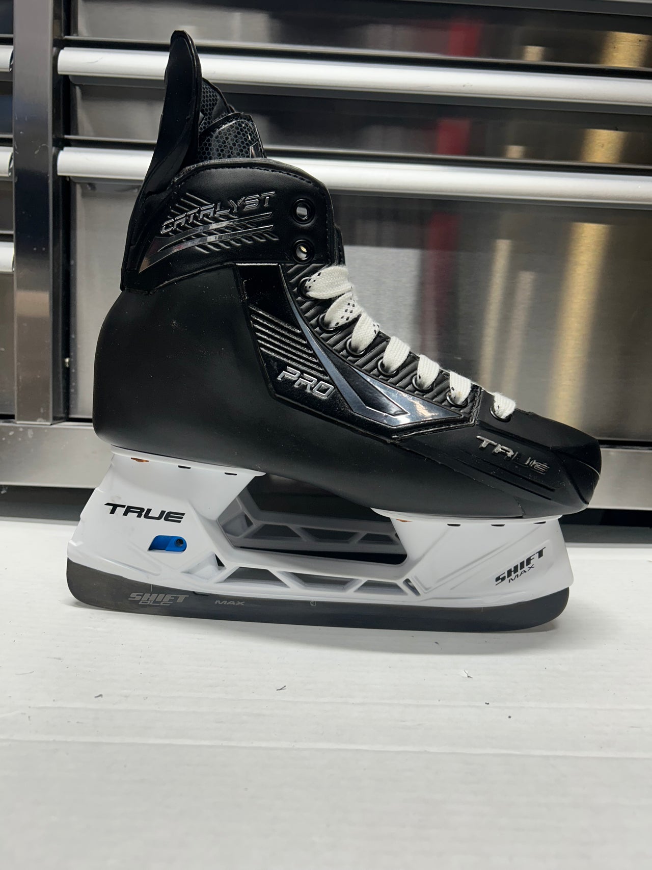 True Catalyst Pro Skate Size 7 OHL Pro Stock (New)