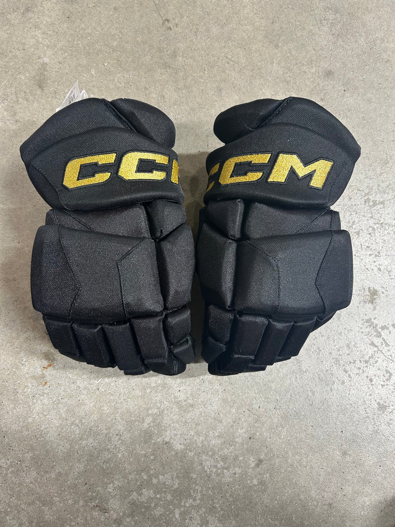 15β CCM Pro Stock OHL Hockey Gloves (New)