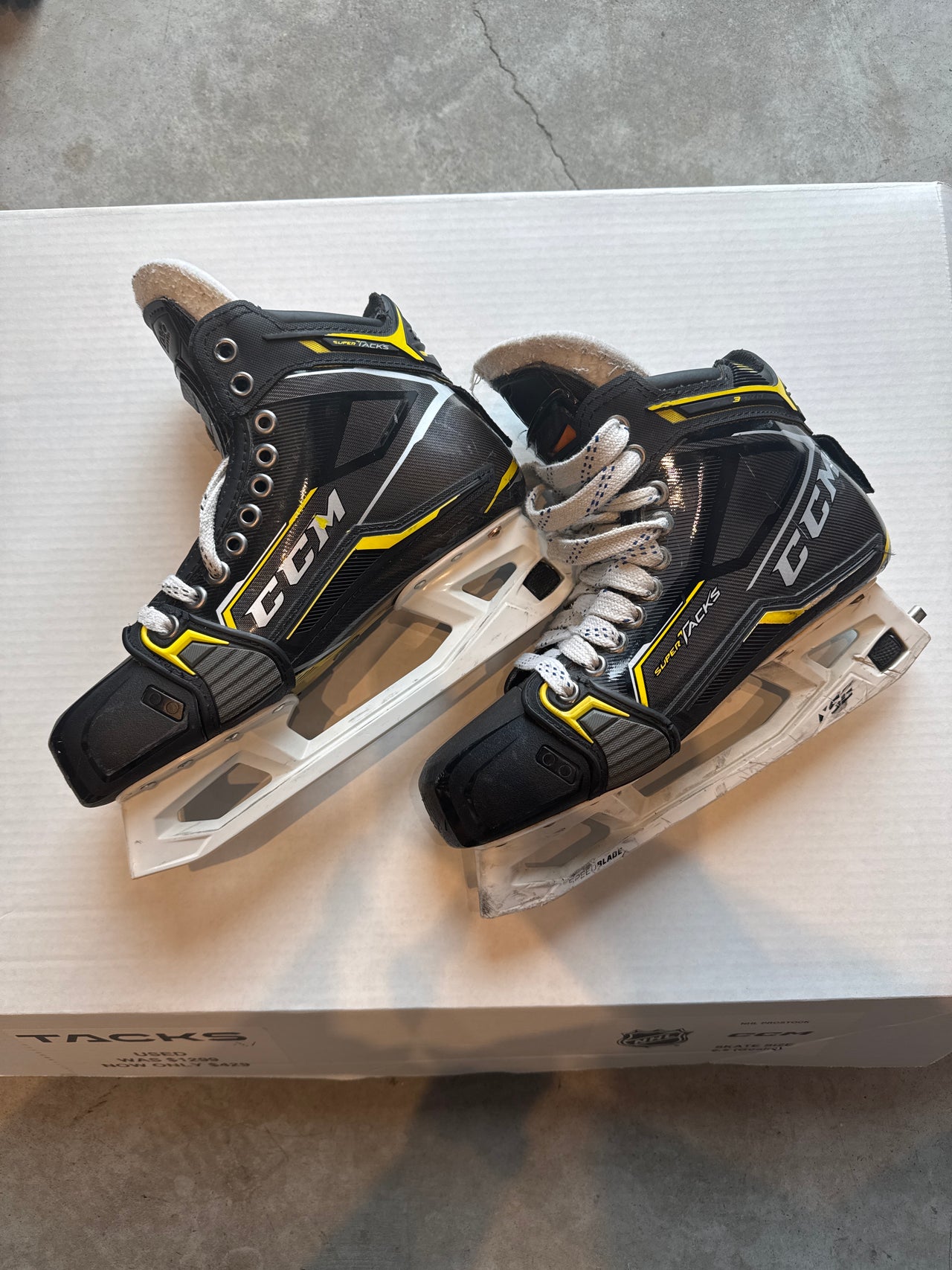 CCM AS3 Pro Goalie Skate Used Size 6.5 Regular Width NHL Pro Stock