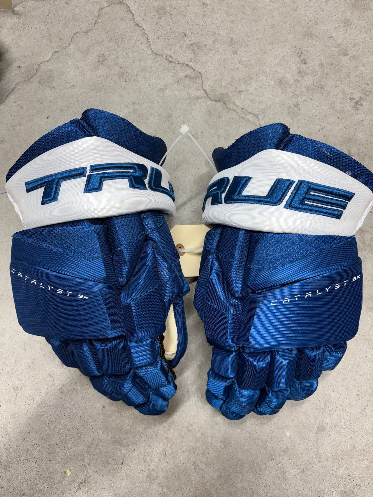 13” True Catalyst 9X Pro Stock Hockey Gloves Colorado Avalanche (New)