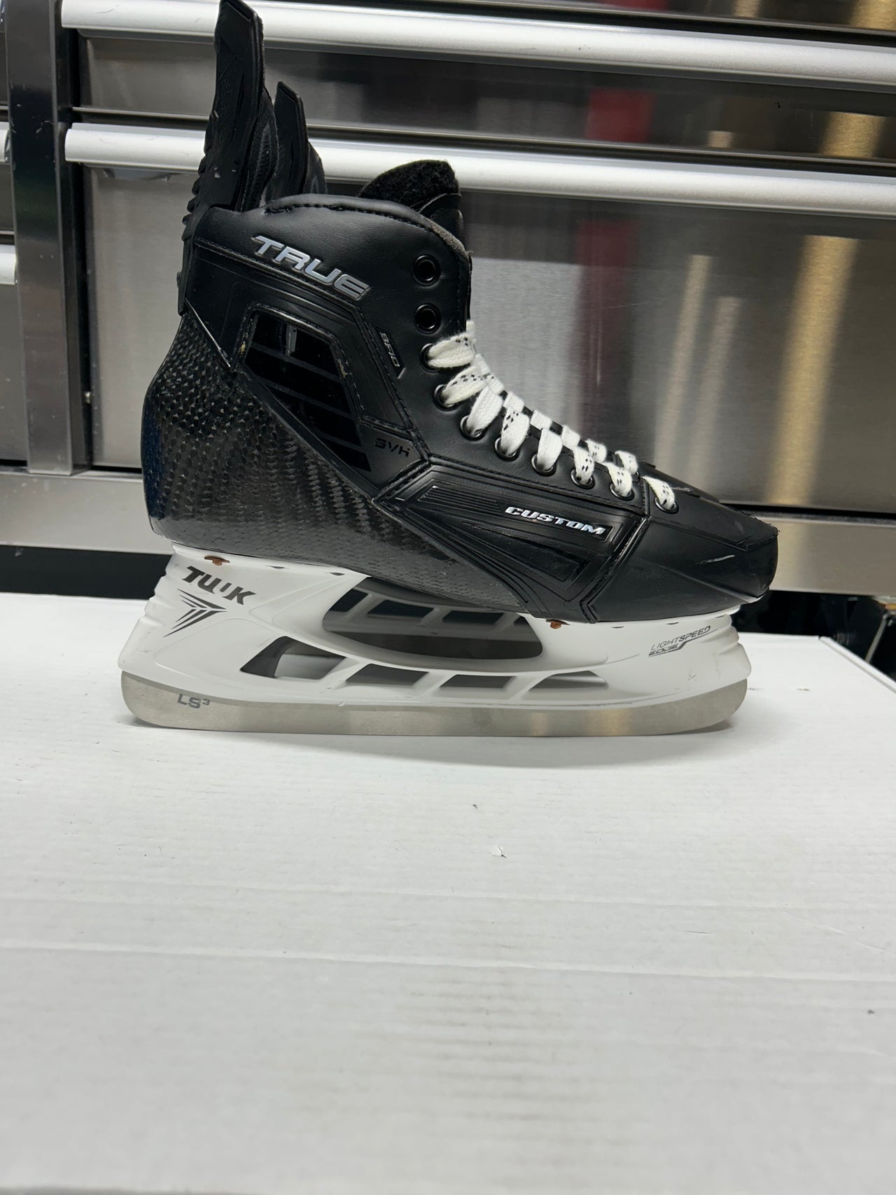 True SVH Custom Pro Skate Size 9 NHL Pro Stock (New)