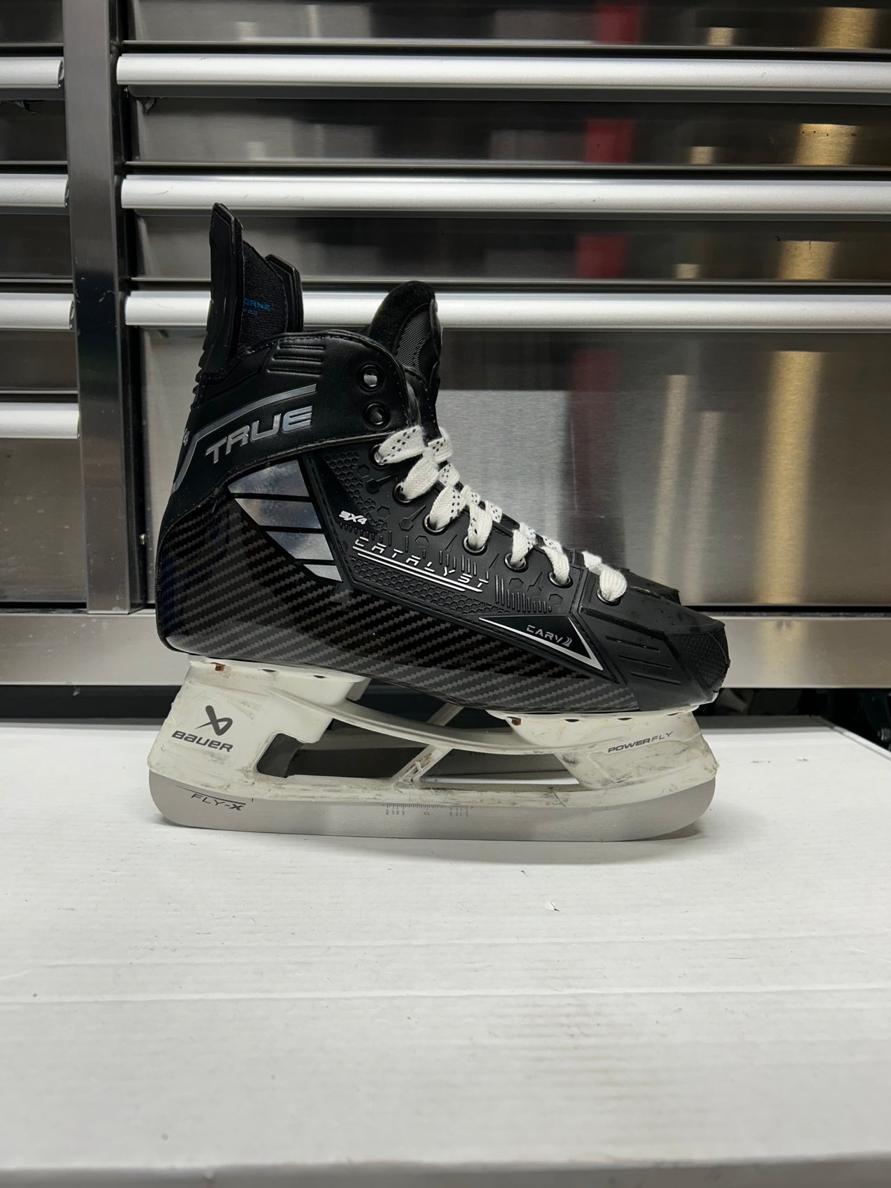 True Catalyst 9X4 Skate Size 7 Regular Width NHL Pro Stock (New Boot) (Like New Holder)