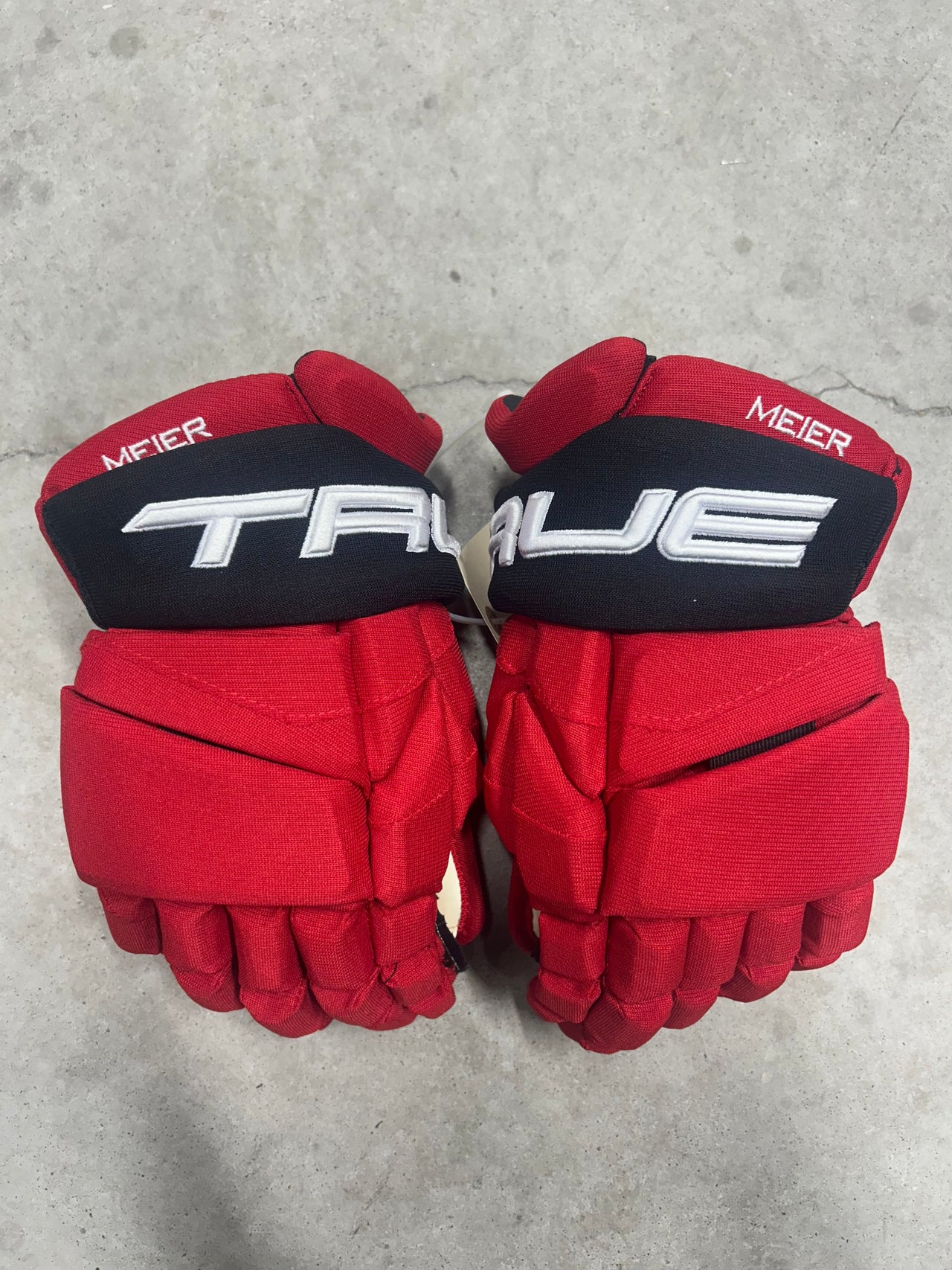 13.5” True Catalyst 9X Pro Stock Hockey Gloves New Jersey Devils Timo Meier ( New)