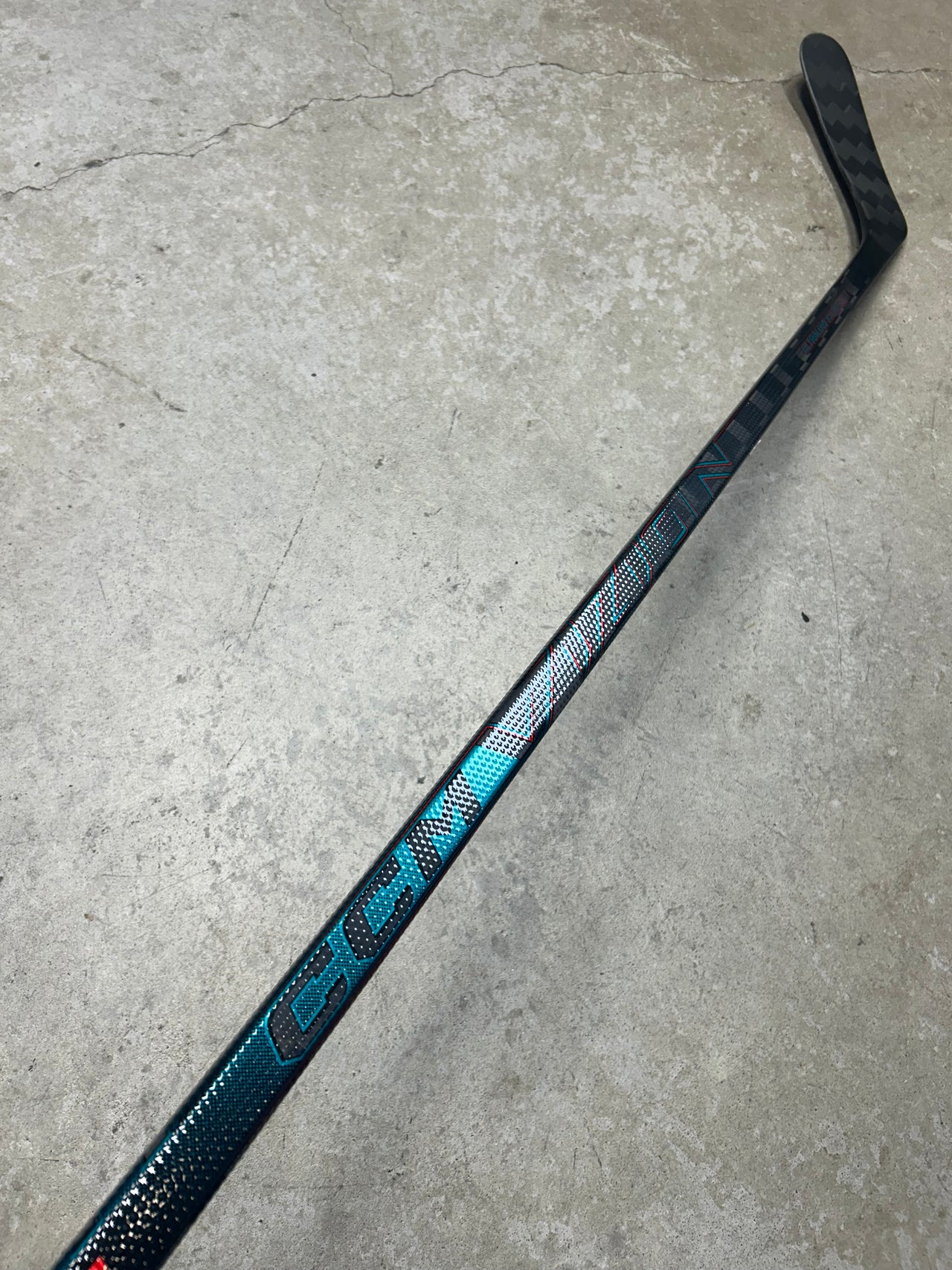 Left Hand 90 Flex P29 CCM Vison (New) NHL Pro Stock