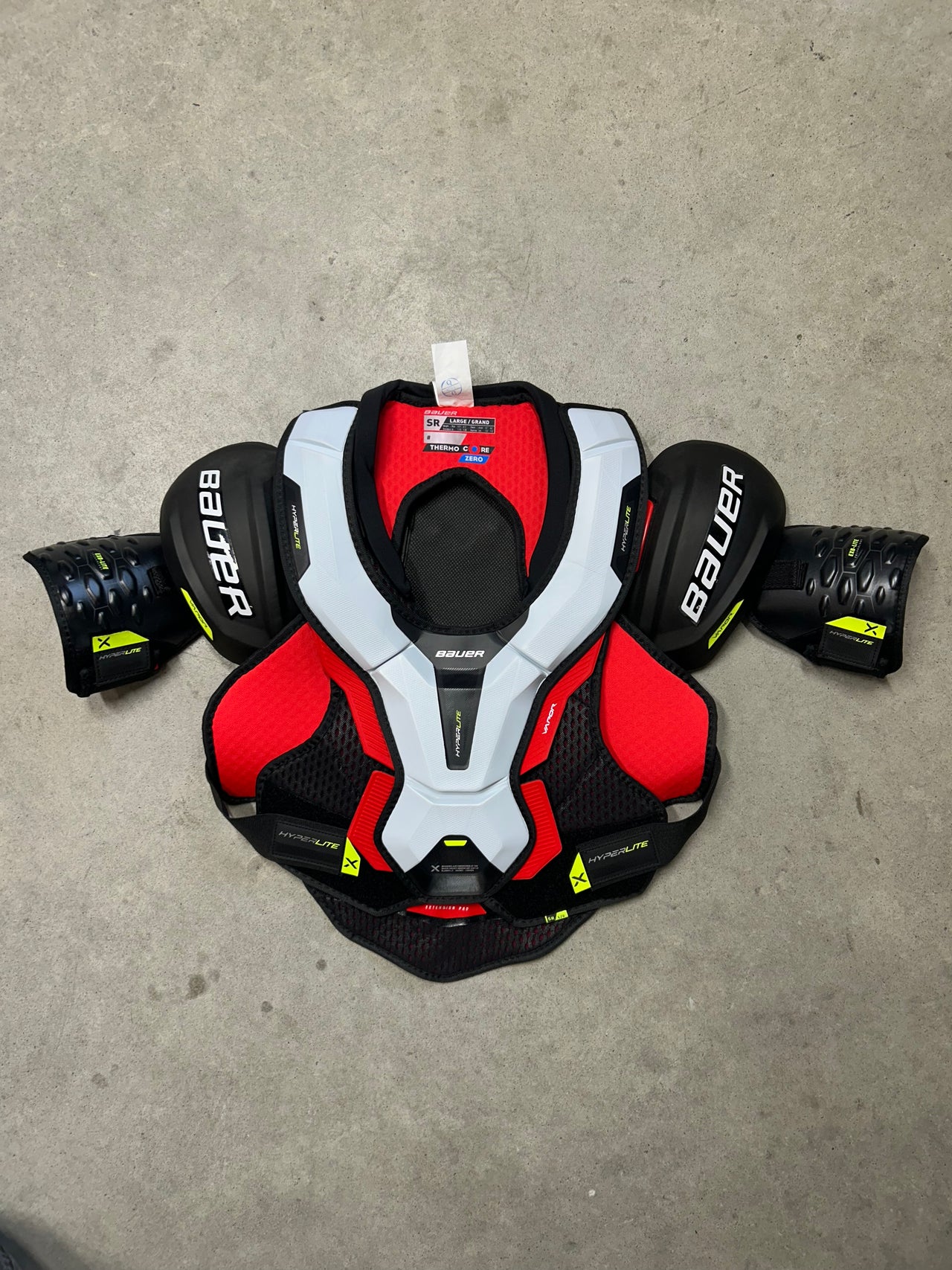 Senior Large Bauer Vapor Hyperlite NHL Pro Stock Shoulder Pads (New) Boston Bruins