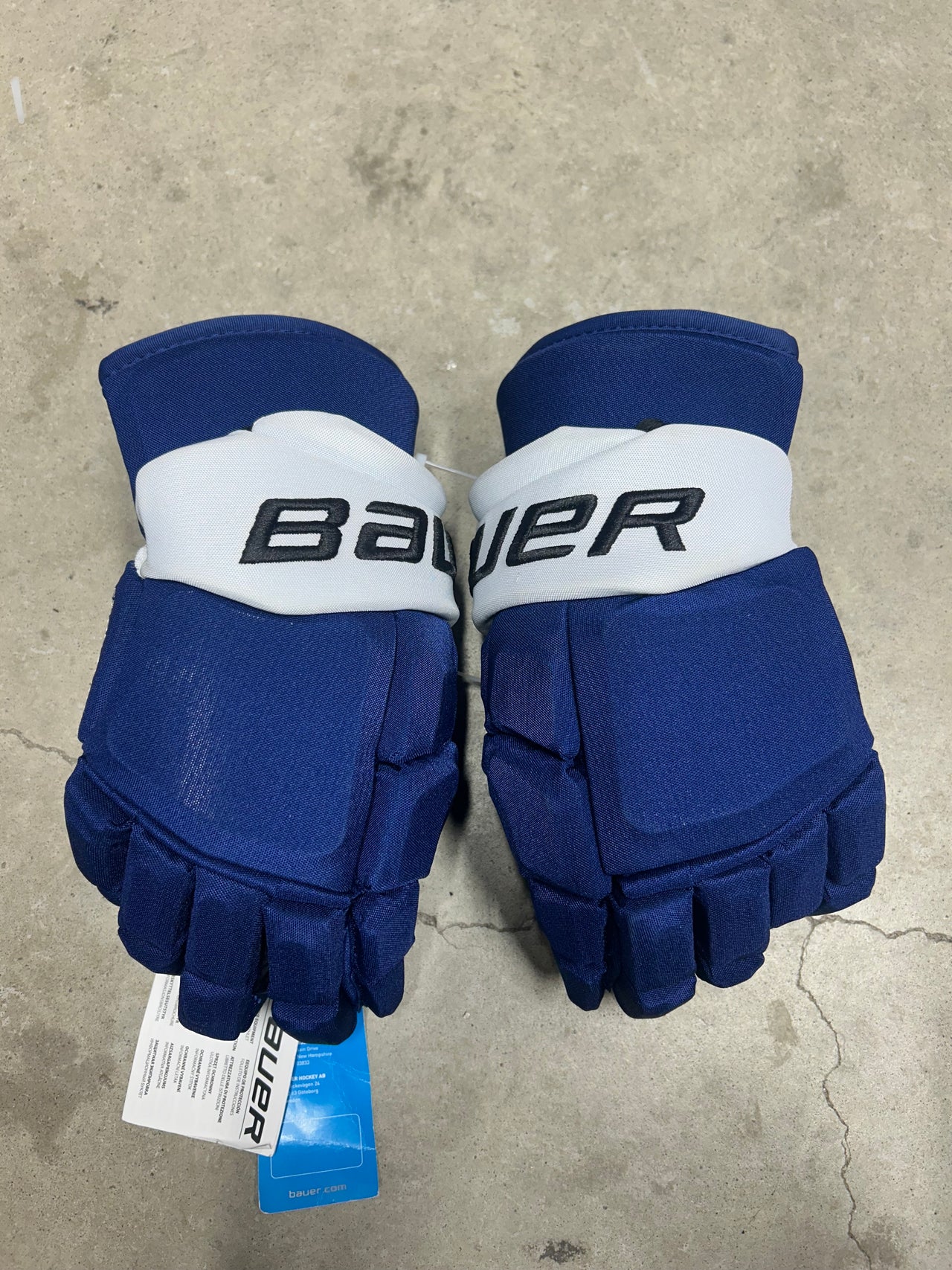 14” Bauer Supreme Ultrasonic Gloves Tampa Bay Lightning Pro Stock