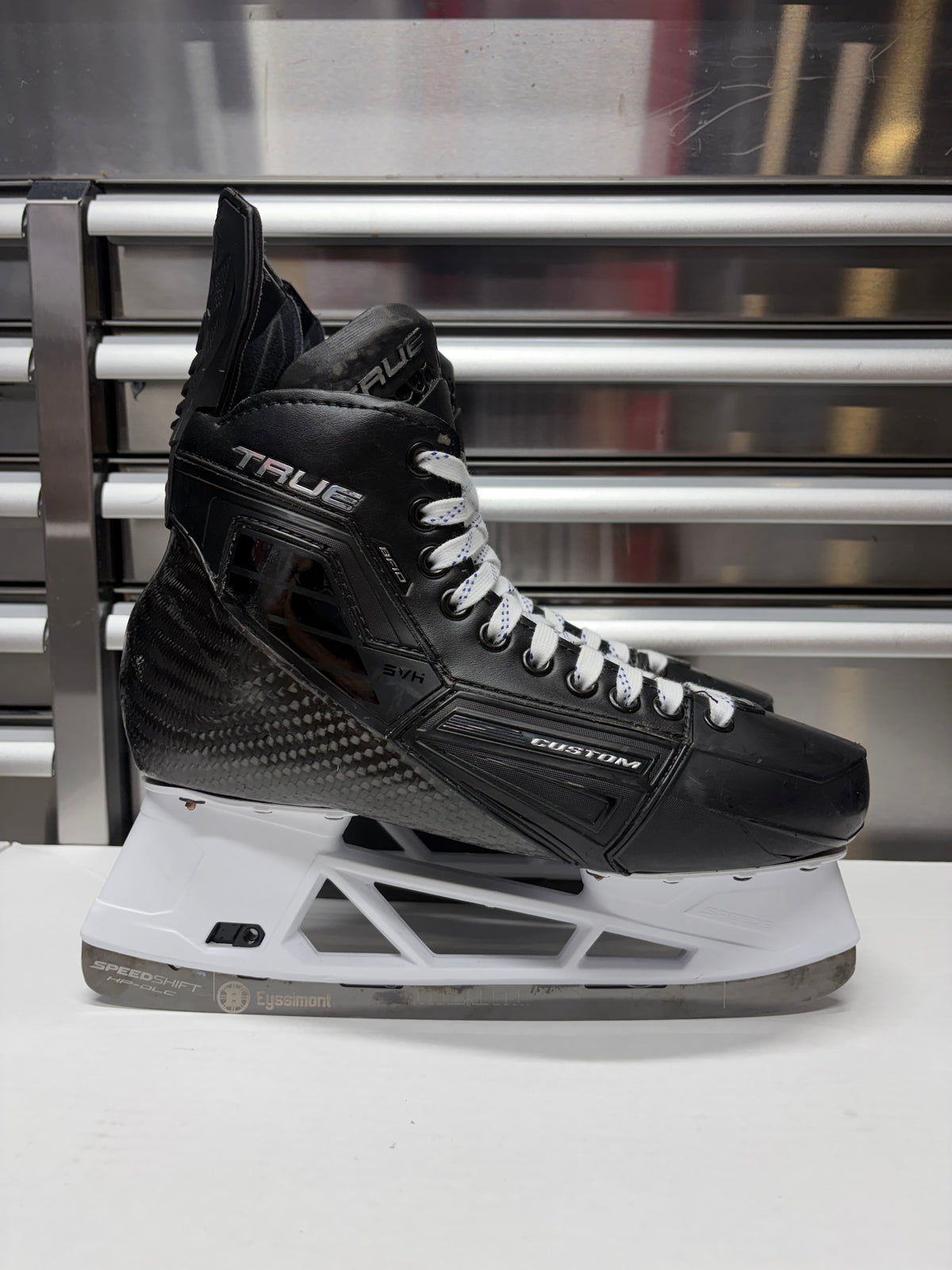 True SVH Custom Pro Skate Size 8 Regular Width (Like New) NHL Pro Stock