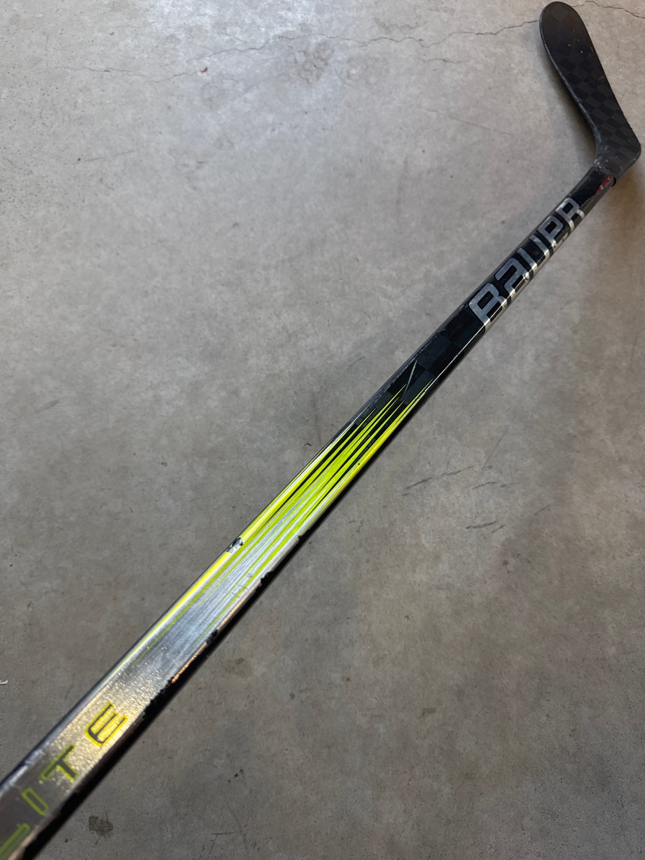 Left Hand 77 Flex P28 Bauer Hyperlite 2 Restored