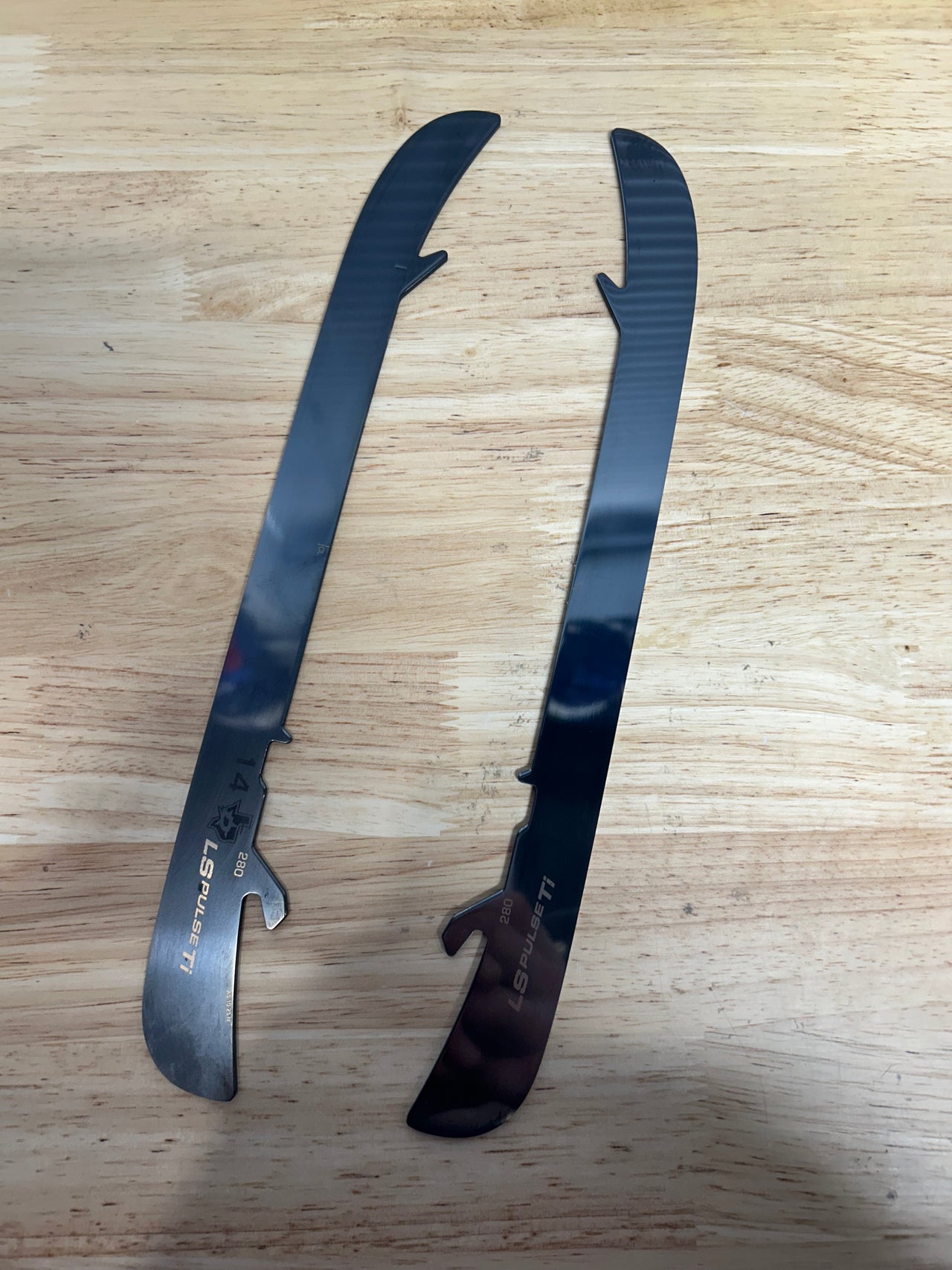 280mm Bauer LS Pulse TI Used (Like New) NHL Pro Stock Jamie Benn (Blade/Runner)