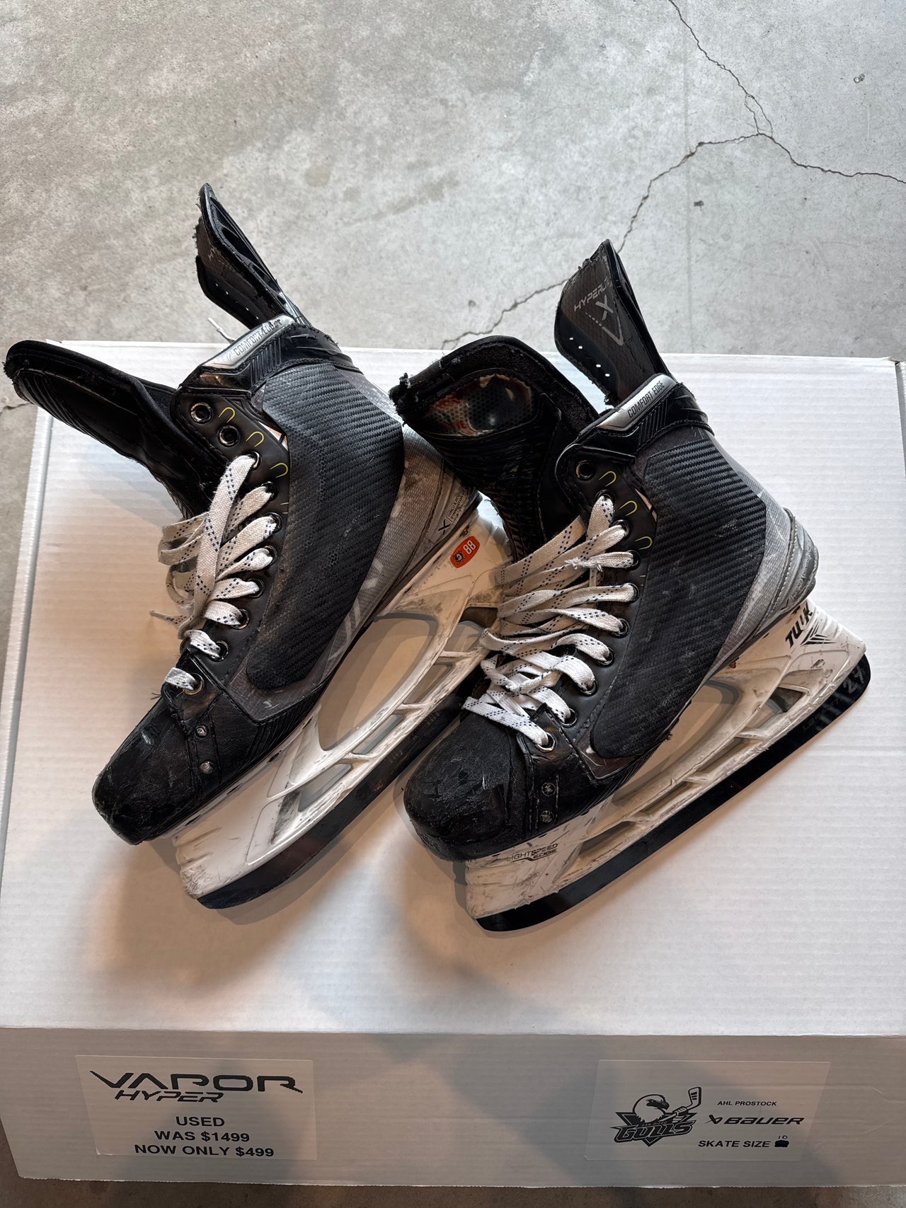 Bauer Hyperlite Skate Size 10 Used Regular Width San Diego Gulls AHL Pro Stock