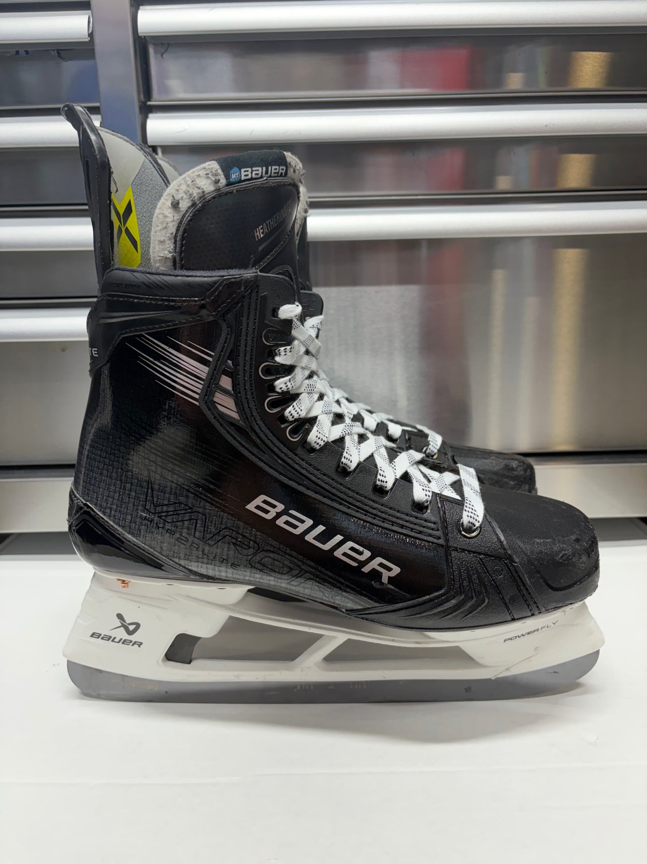 Bauer Hyperlite2 Skate Size 11 FIT 2 (Like New) NHL Pro Stock