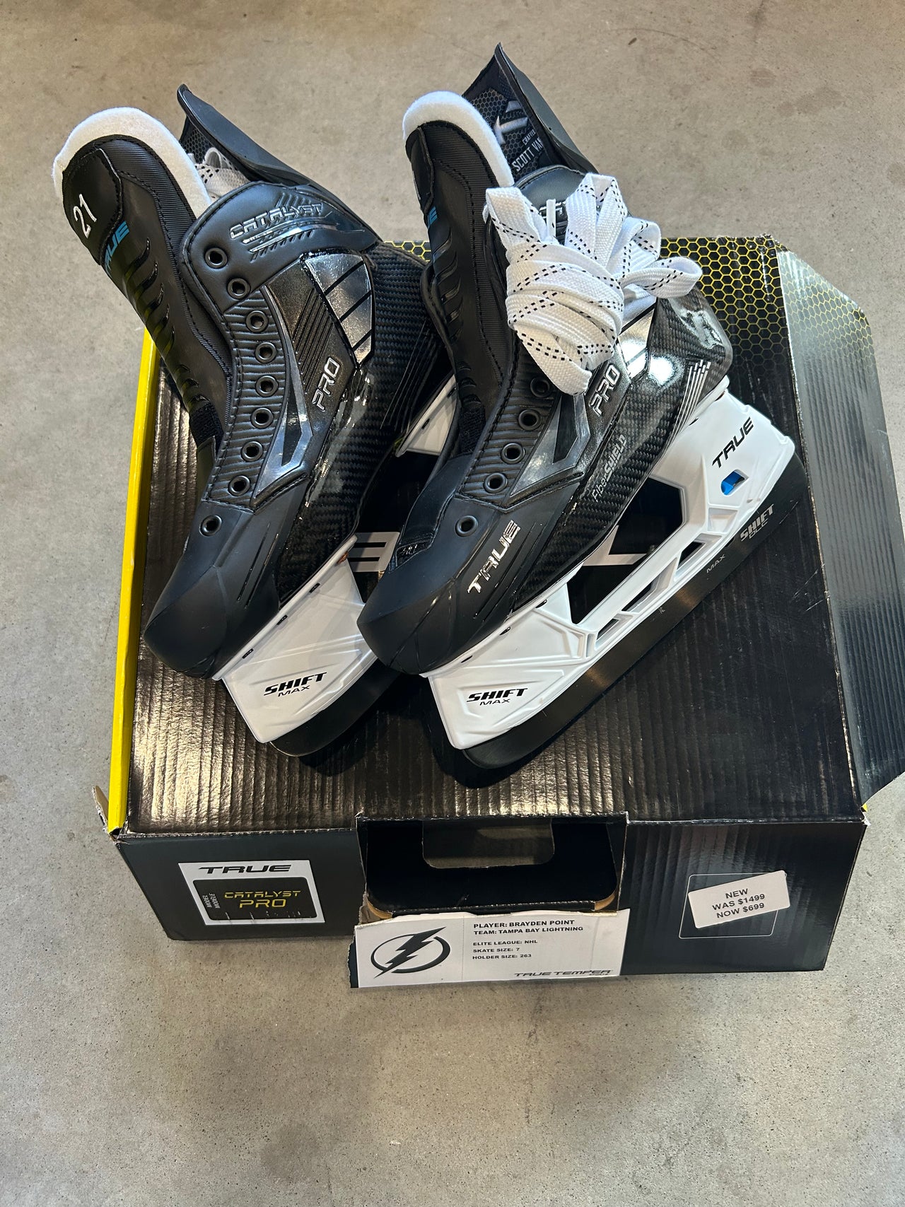 True Catalyst Pro Skate Size 7 New Regular Width Brayden Point Pro Stock