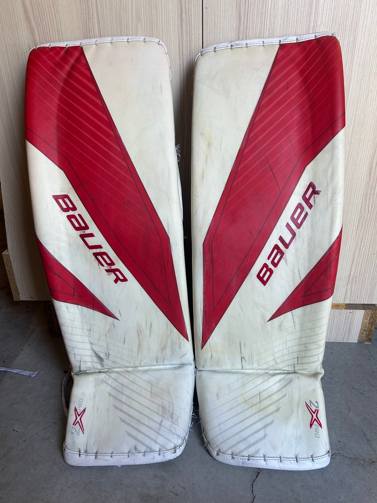 USED Bauer 2x Pro Ohio State Goalie Pads XL 36”