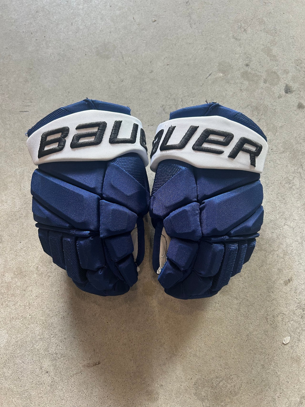 13” Bauer Pro Custom Tampa Bay Lightning Nikita Kucherov Gloves New