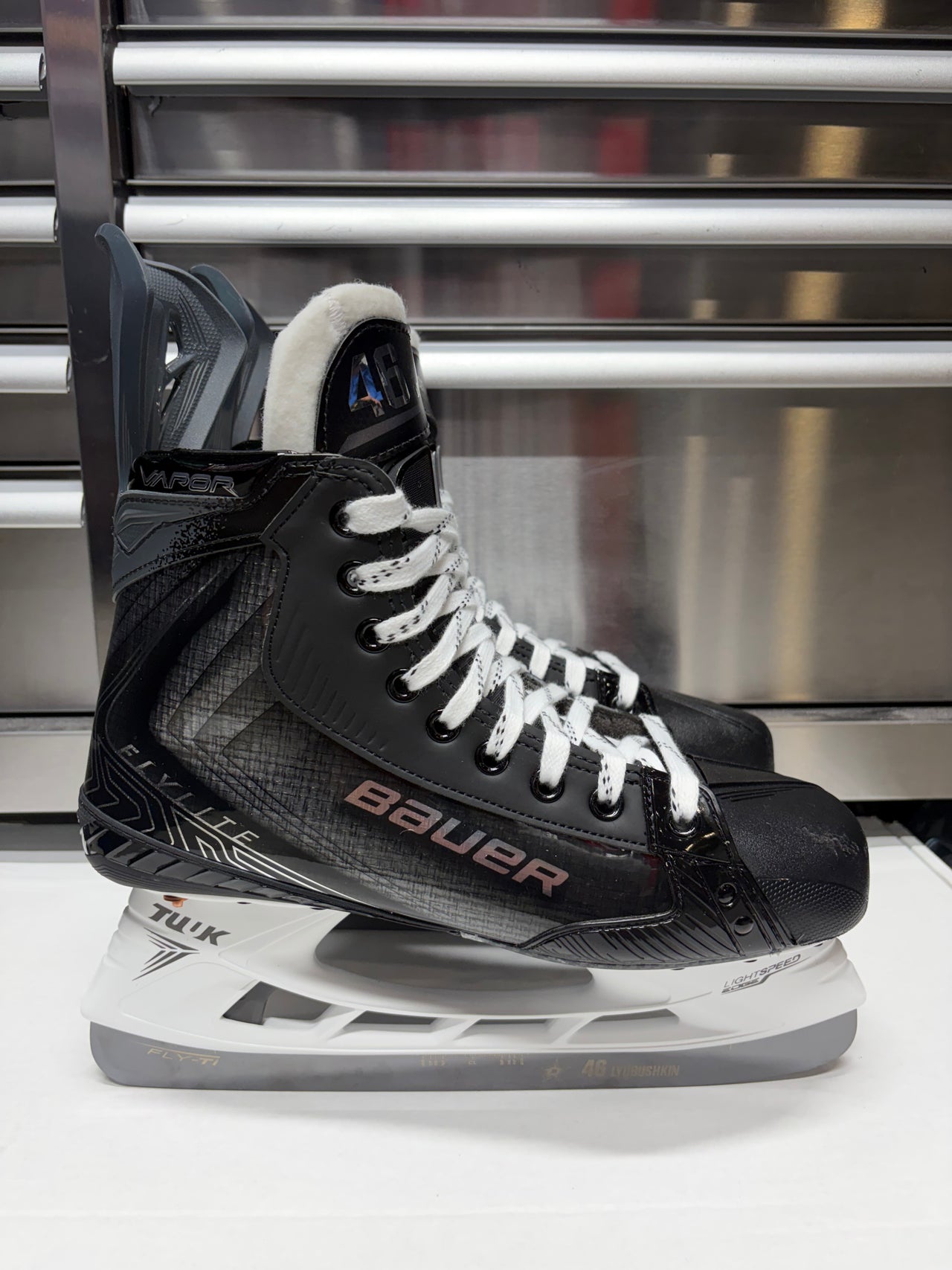 Bauer Vapor Flylite Skate Size 10.5 FIT 2 (New) IIYA LYUBUSHKIN Pro Stock
