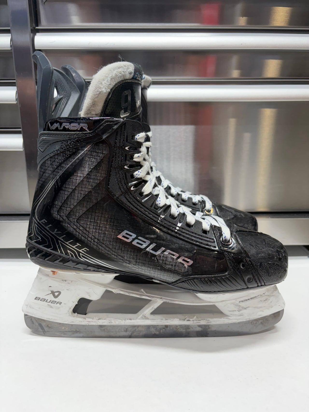 Bauer Vapor Flylite Skate Size 9 FIT 1 (Used) NHL Pro Stock
