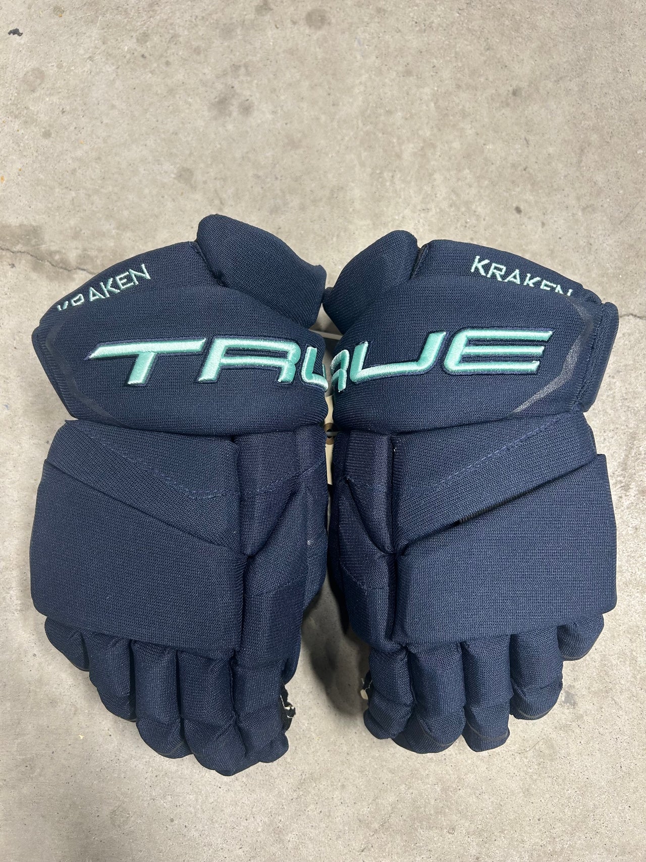 15” True Catalyst 9X Pro Stock Hockey Gloves Seattle Kraken  (New)