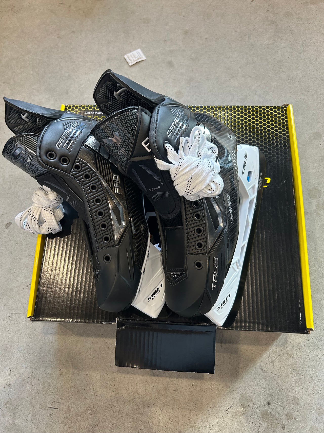 True Catalyst Pro Skate Size 9 New Regular Width Erik Karlsson Pro Stock