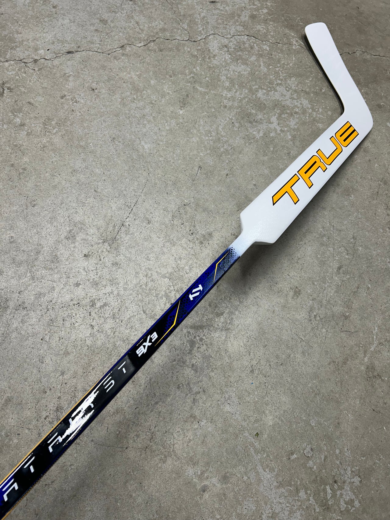 Left Hand 25.5” True 9X3 Catalyst JORDAN BINNINGTON Pro Stock NHL Goalie Stick