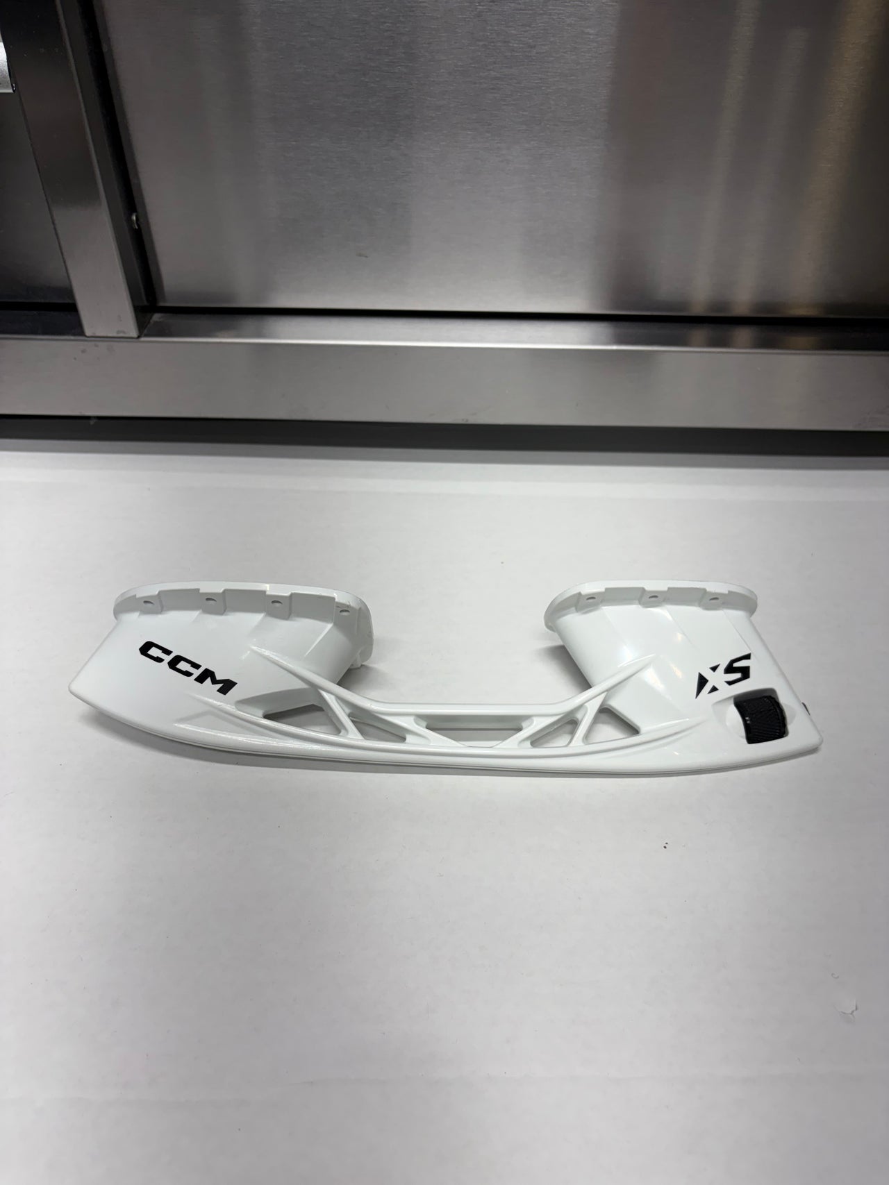 Left CCM XS Holder Senior Size 287mm (New) Pro Stock