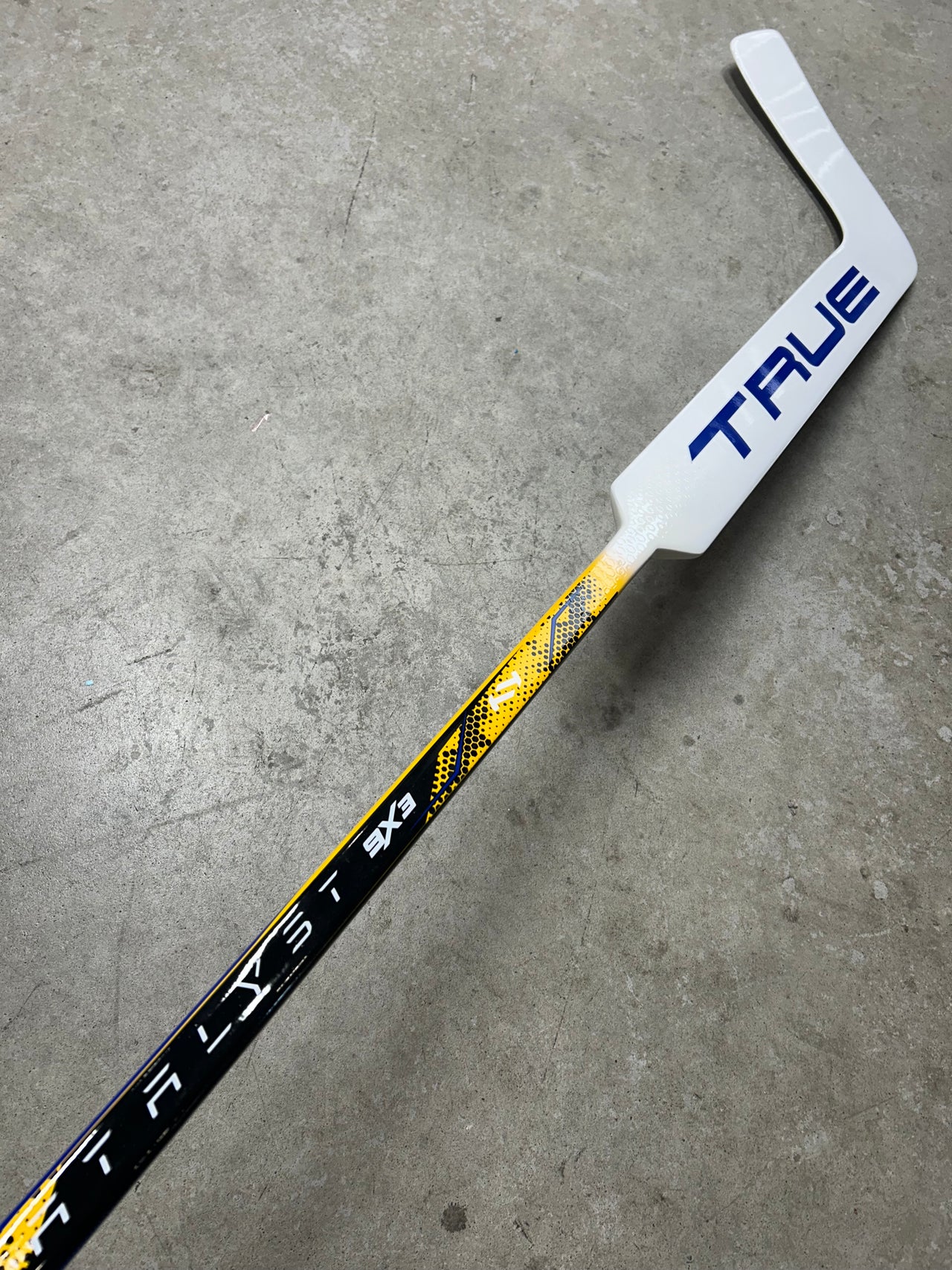 Left Hand 25.5” True 9X3 Catalyst JORDAN BINNINGTON Pro Stock NHL Goalie Stick