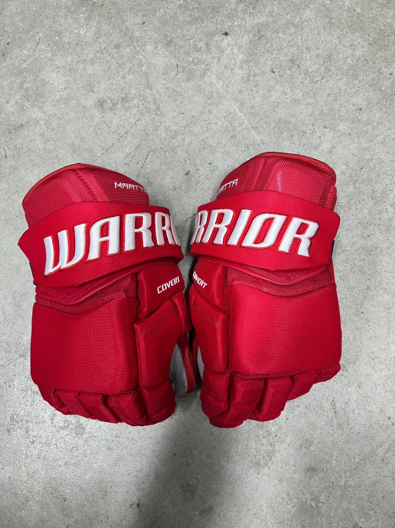 14” Warrior Covert Pro QRE Hockey Gloves (New) Detroit Red Wings NHL Prostock
