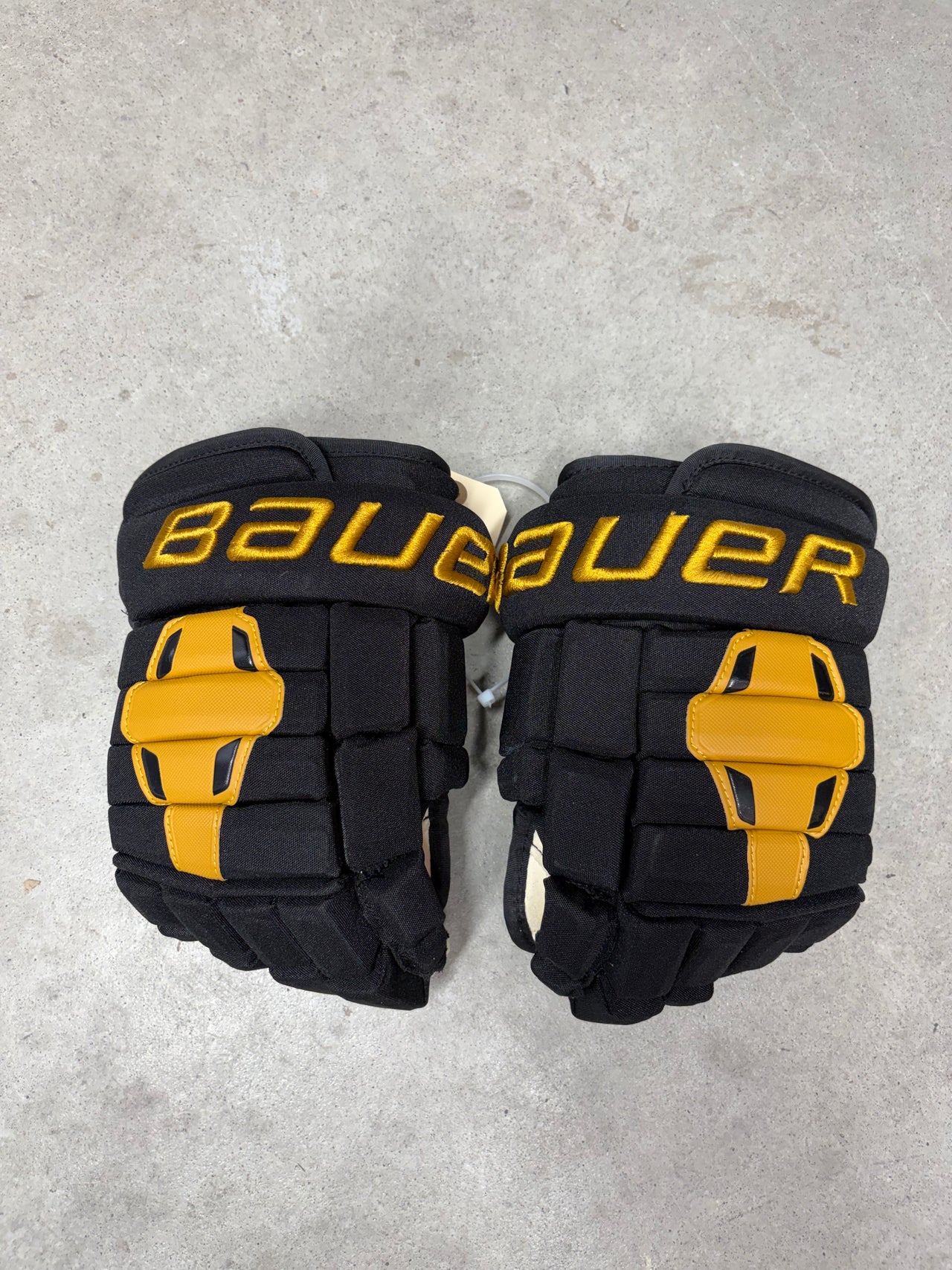 13” Bauer Nexus 2N Gloves NCAA Colorado College (New) Pro Stock