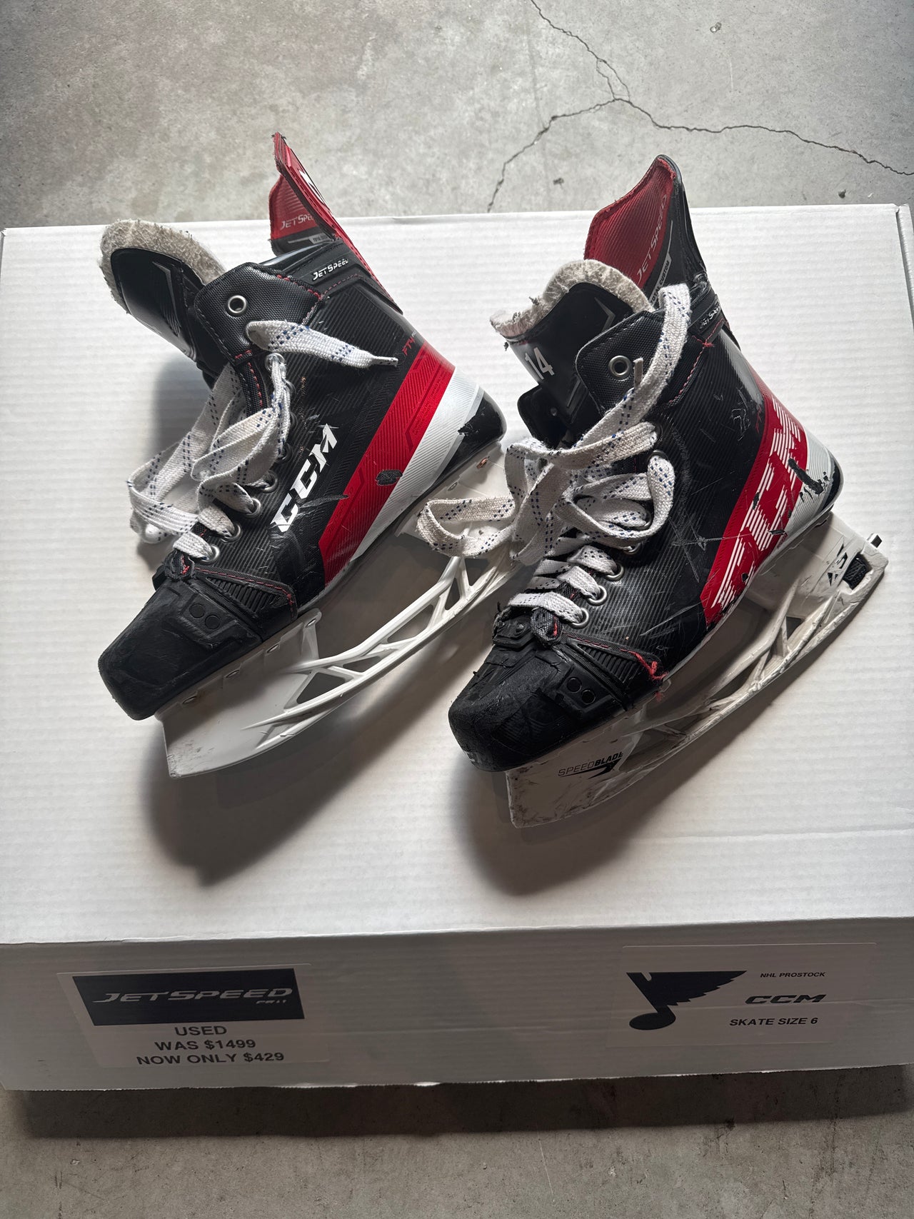 CCM FT4 Pro Skate Used Size 6 Regular Width NHL Pro Stock