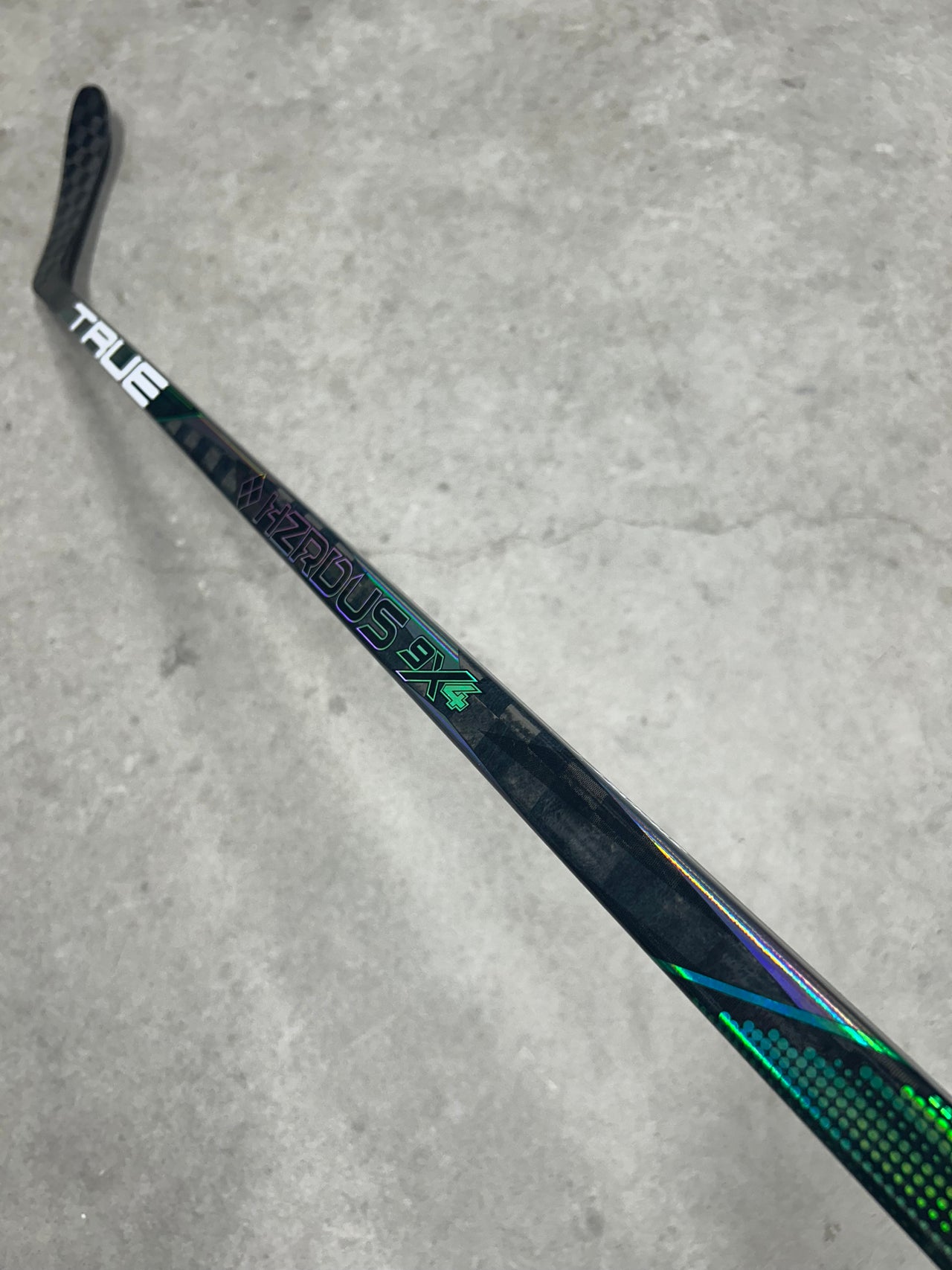 Right Hand 75 Flex P28 True Hzrdus Smoke New (Wrapped as HZRDUS 9X4) Swaney