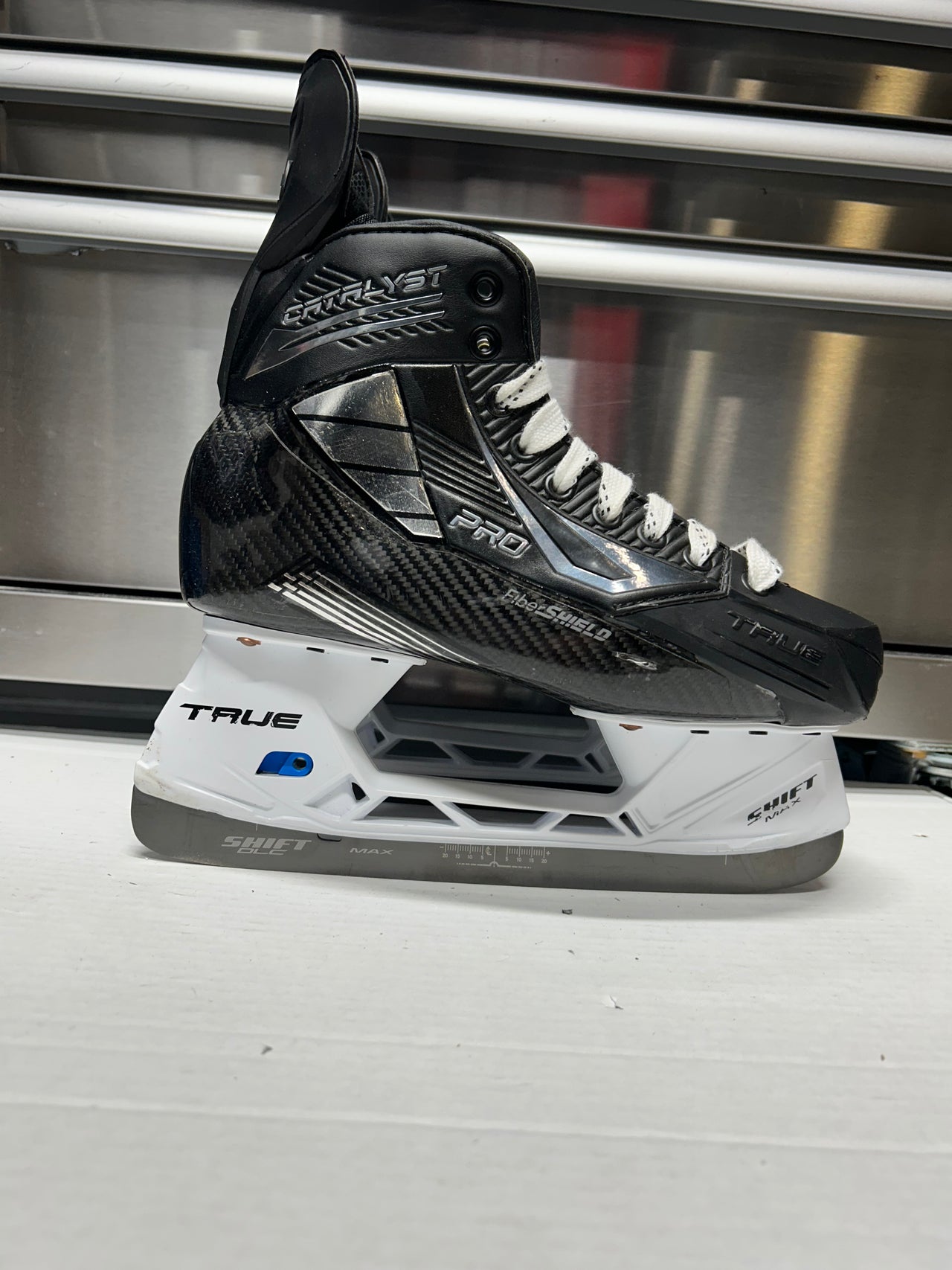 True Catalyst Pro Skate Size 7 NHL Pro Stock (New)