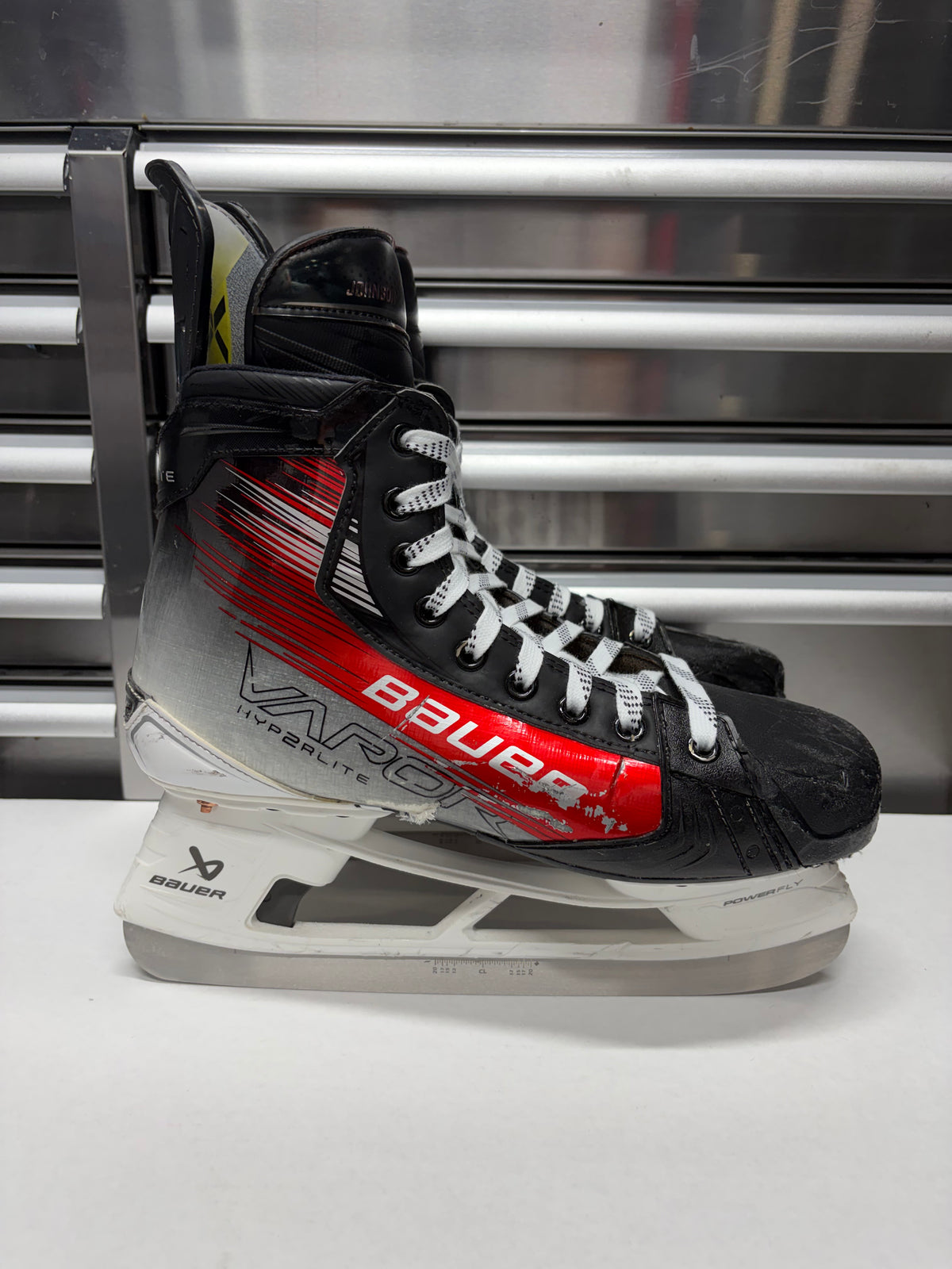 Bauer Hyperlite2 Skate Size 9 FIT 2 (Used) WASHINGTON CAPITALS Pro Stock