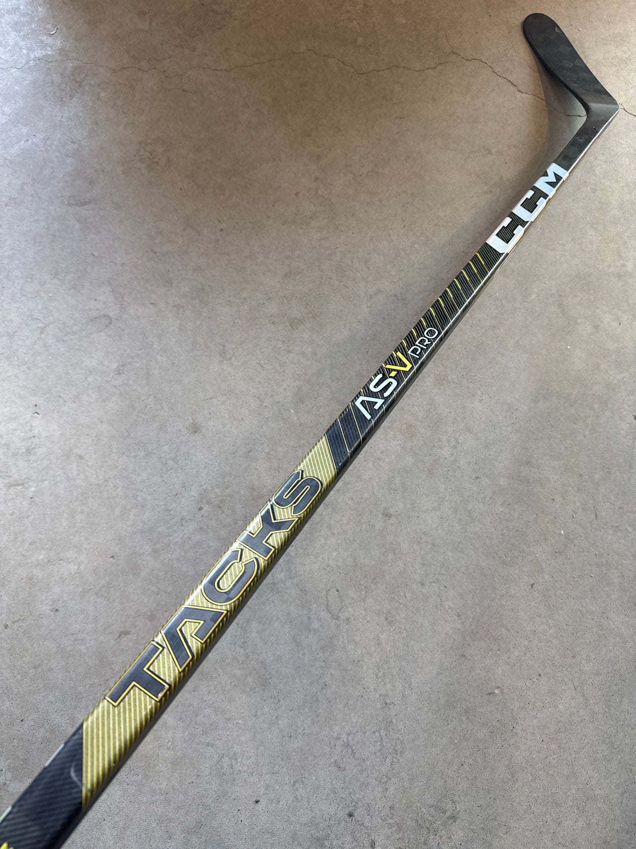 CCM AS-V PRO - 100 FLEX - P28M - LEFT HAND - NEW