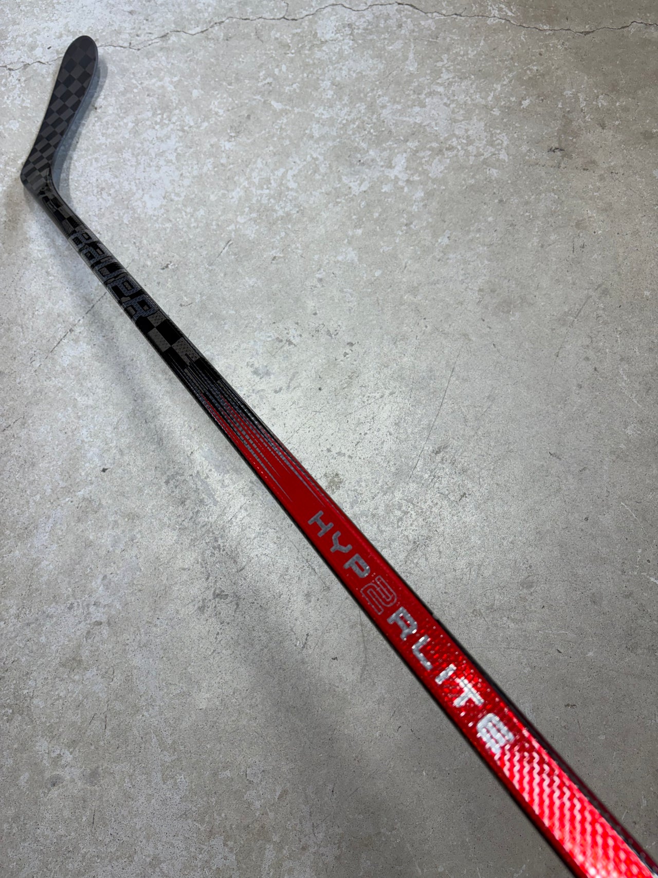Right Hand 77 Flex P28 Bauer Hyperlite2 (New) Pro Stock