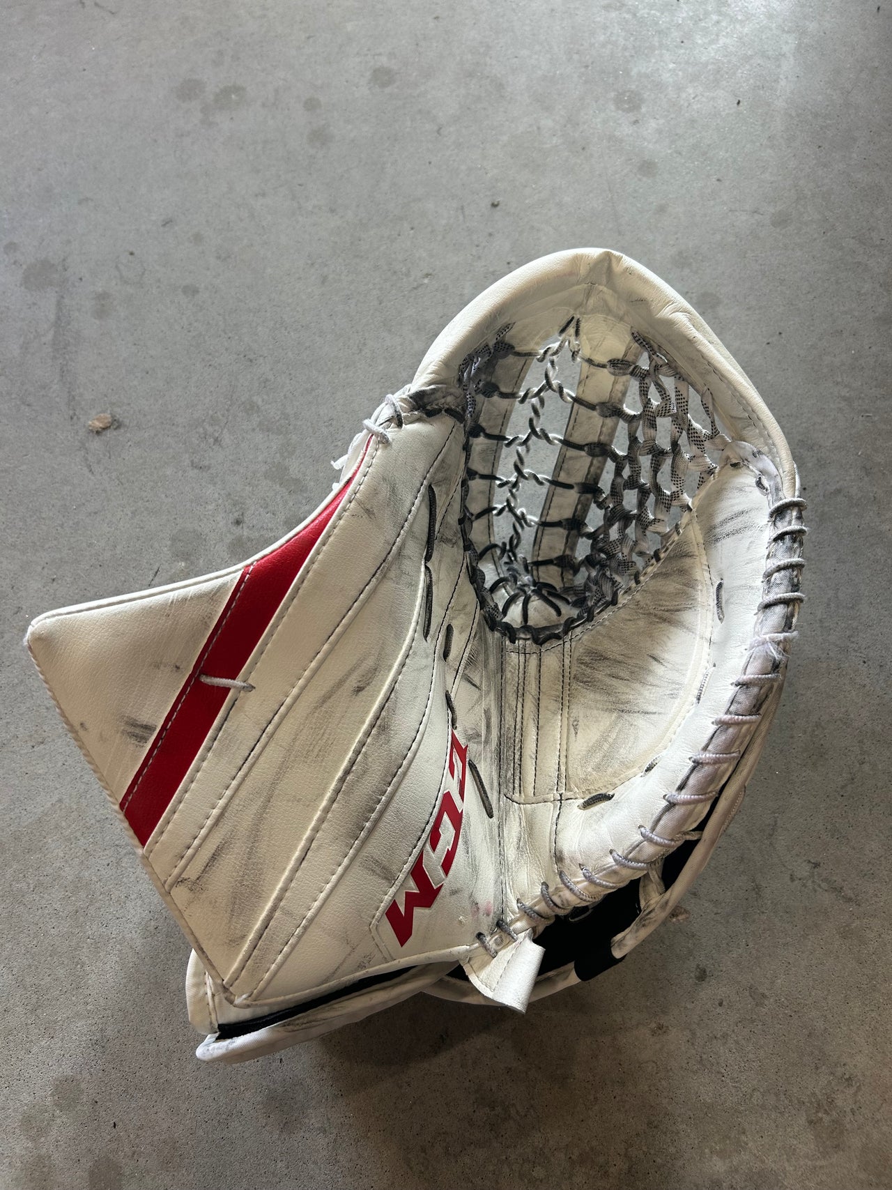 CCM Eflex 5 Goalie Glove Miami Univ. Pro Stock Used