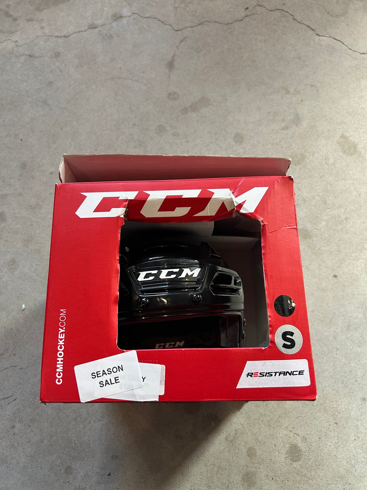 SMALL NEW NHL - BLACK - HOCKEY HELMET - CCM - RESISTANCE - PRO STOCK