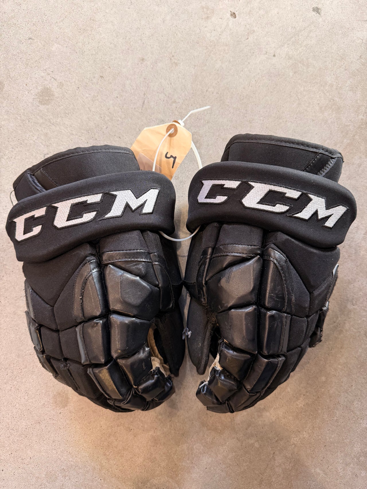 14” CCM HGP14 QMJHL Hockey Gloves Used
